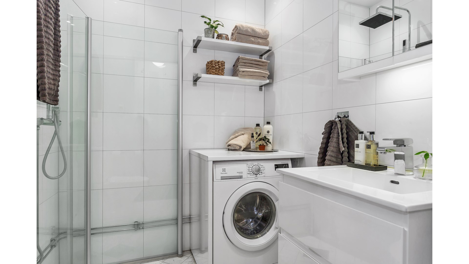 Bostadsbild från Åsgränd 4 A, Såld i Öfre Slotts, Uppsala