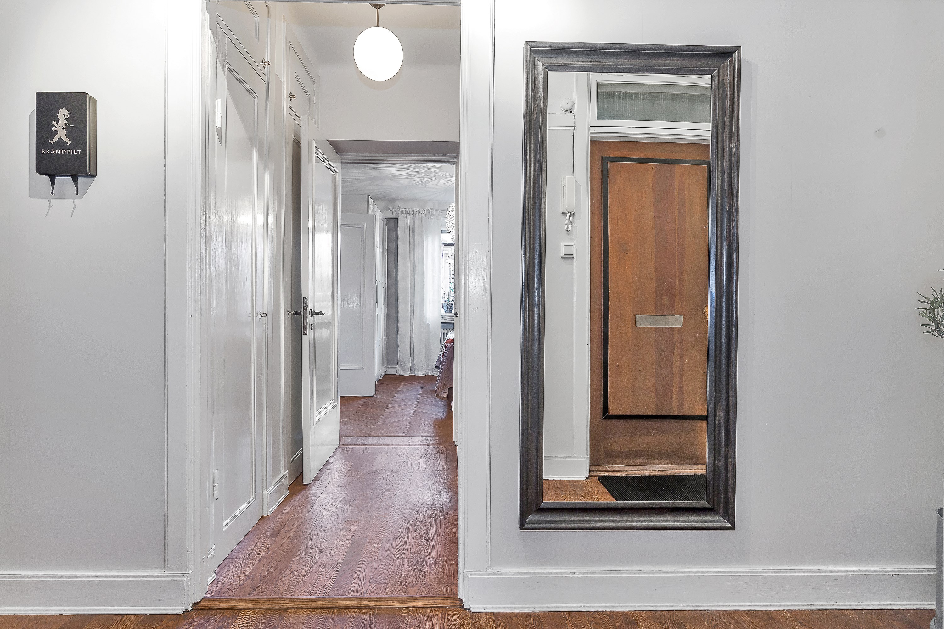 Bostadsbild från Åsgränd 4 A, Såld i Öfre Slotts, Uppsala