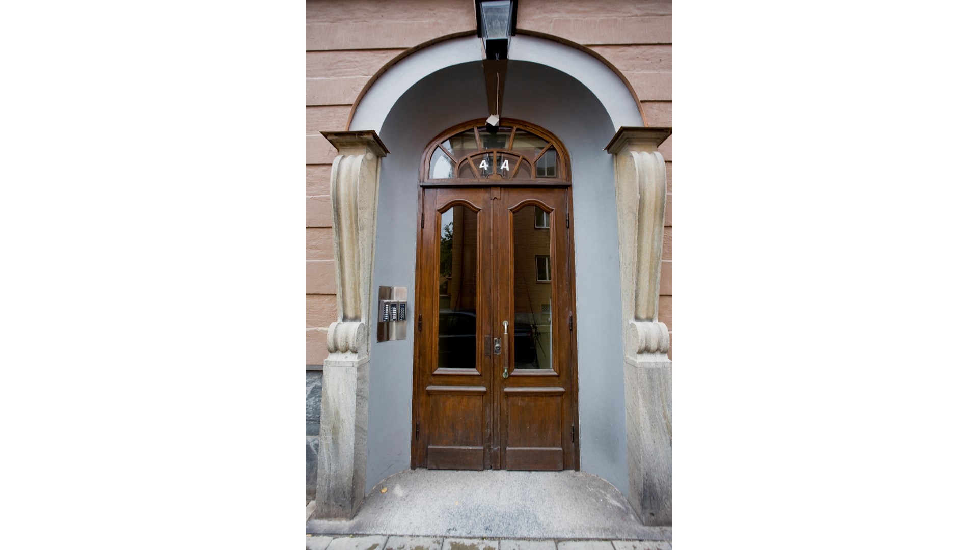 Bostadsbild från Åsgränd 4 A, Såld i Öfre Slotts, Uppsala