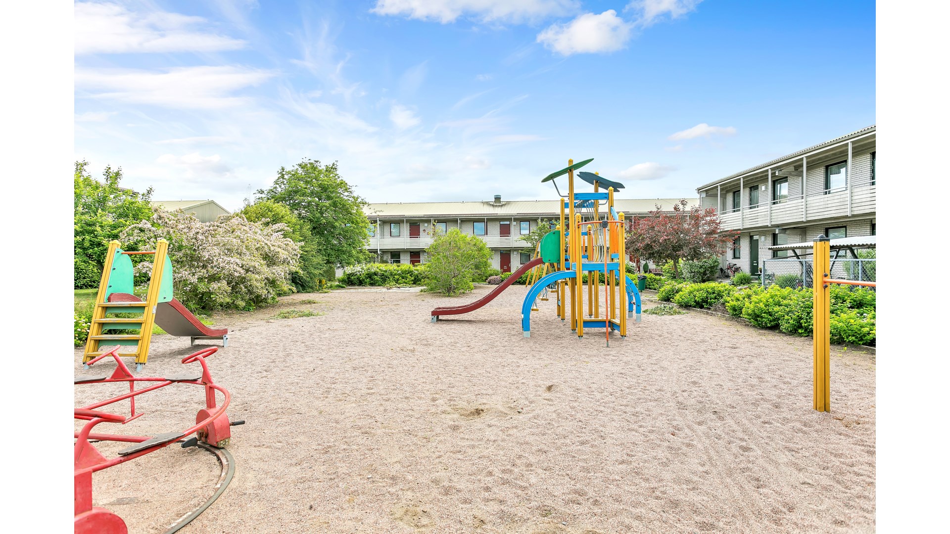 Bostadsbild från Karin Boyegatan 8 B, Såld i Löten, Uppsala