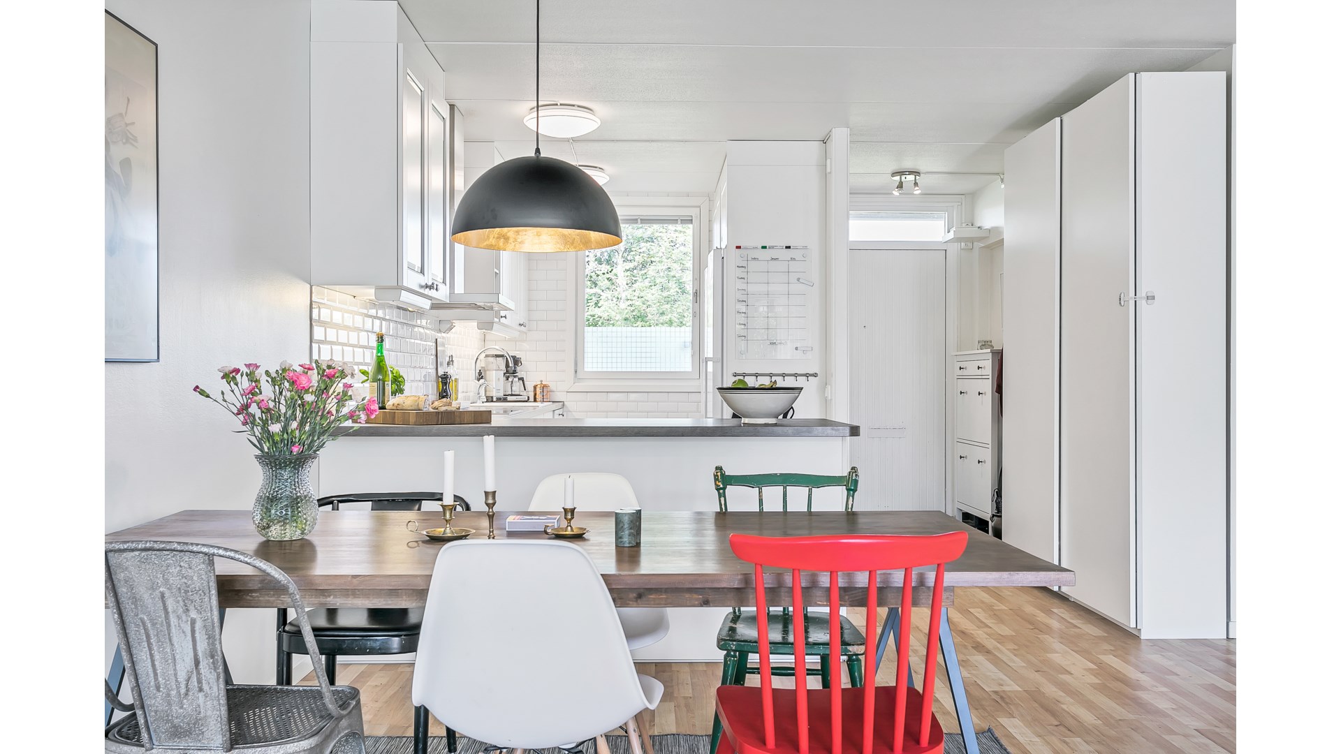 Bostadsbild från Karin Boyegatan 8 B, Såld i Löten, Uppsala