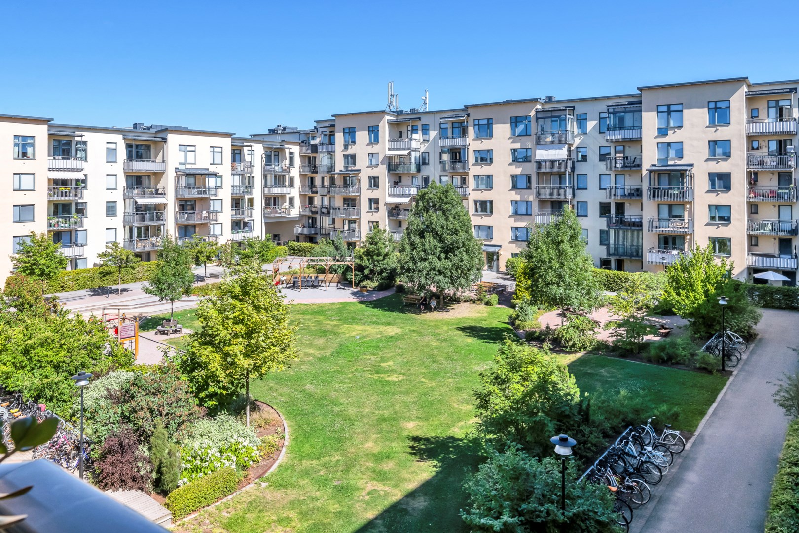 Bostadsbild från Vattholmavägen 4 D, Såld i Kapellgärdet, Uppsala