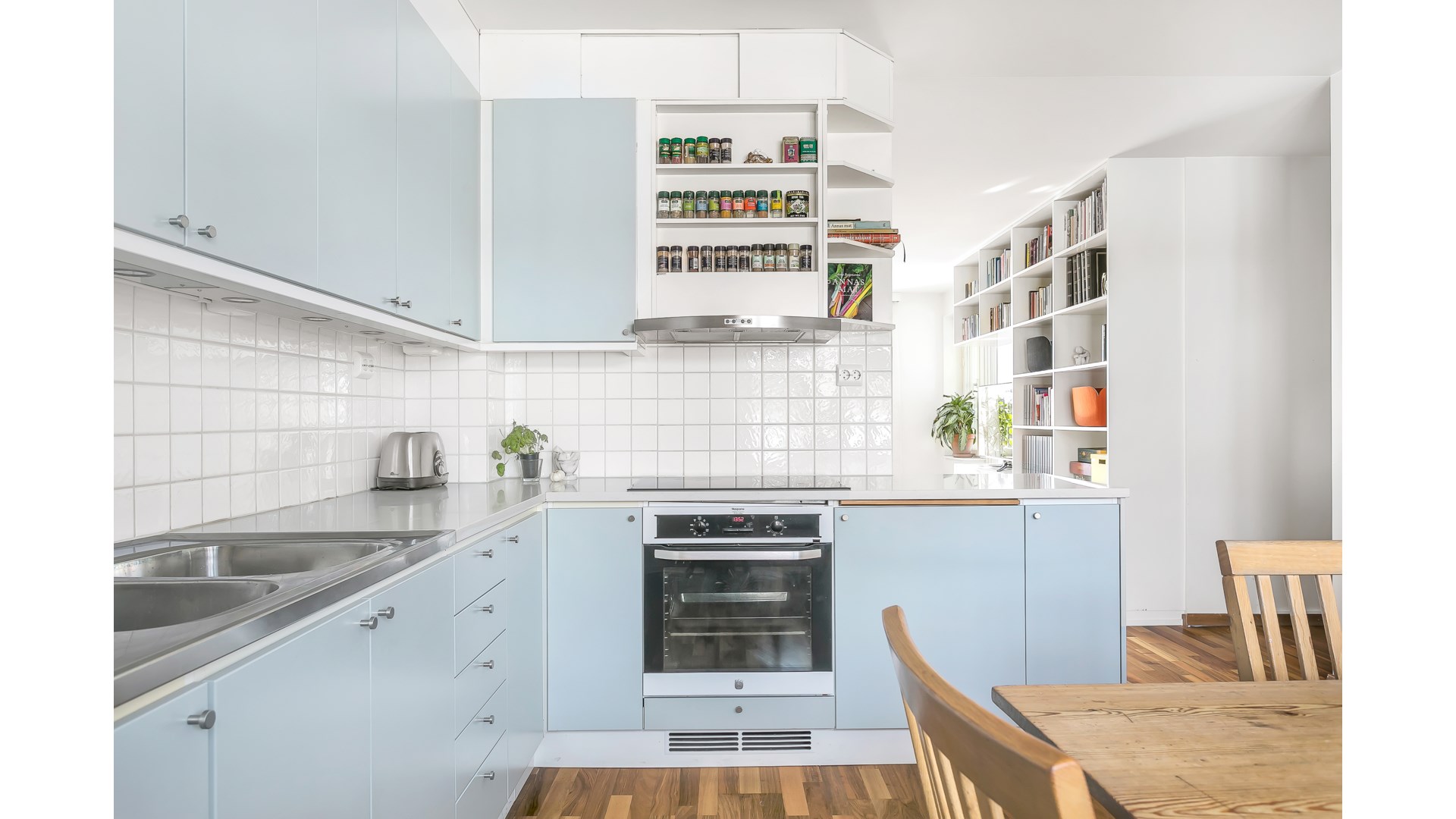 Bostadsbild från Vänortsgatan 88, Såld i Ekeby, Uppsala