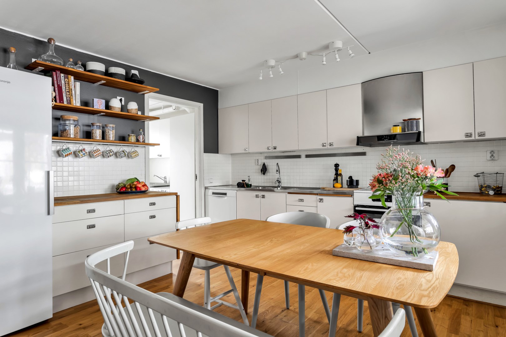 Bostadsbild från Eksoppsvägen 6, Såld i Norby, Uppsala