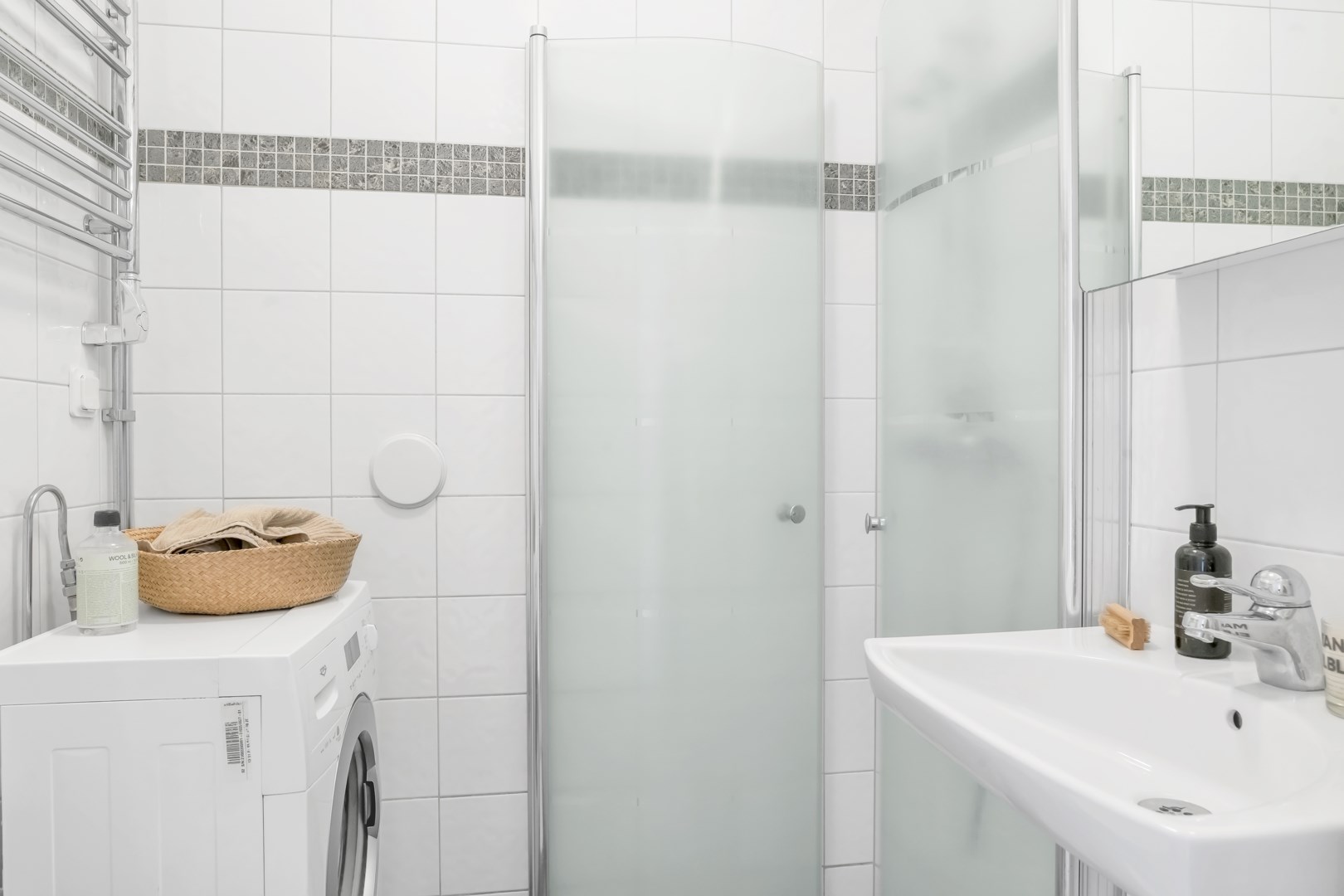 Bostadsbild från Gropgränd 3, Såld i Öfre Slotts, Uppsala