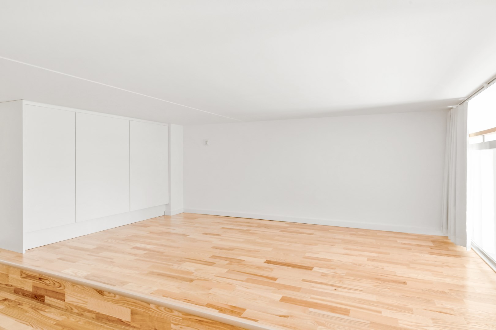 Bostadsbild från Rosendalsvägen 12, Såld i Rosendal, Uppsala