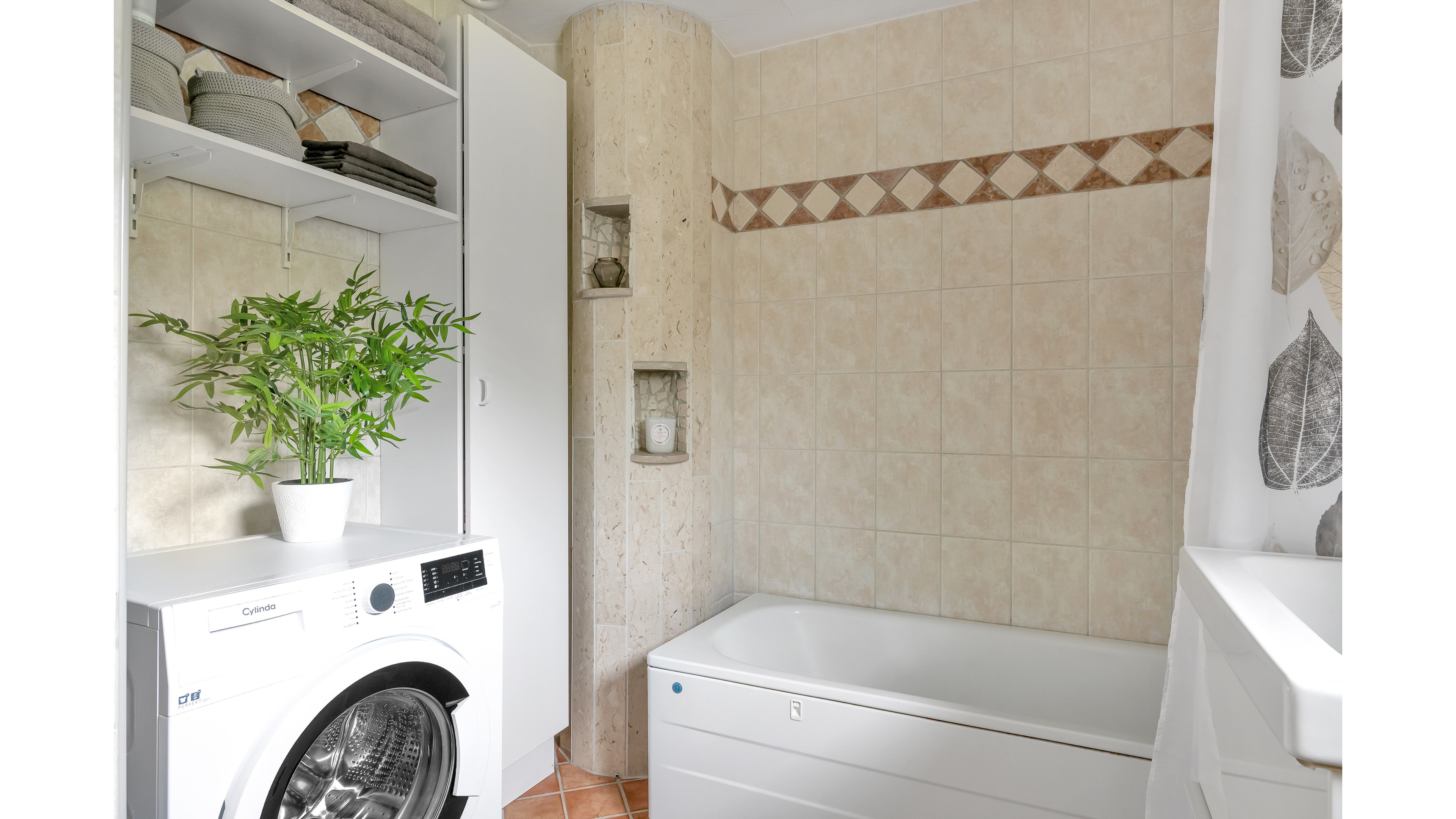 Bostadsbild från Tryffelvägen 39, Såld i Norby, Uppsala