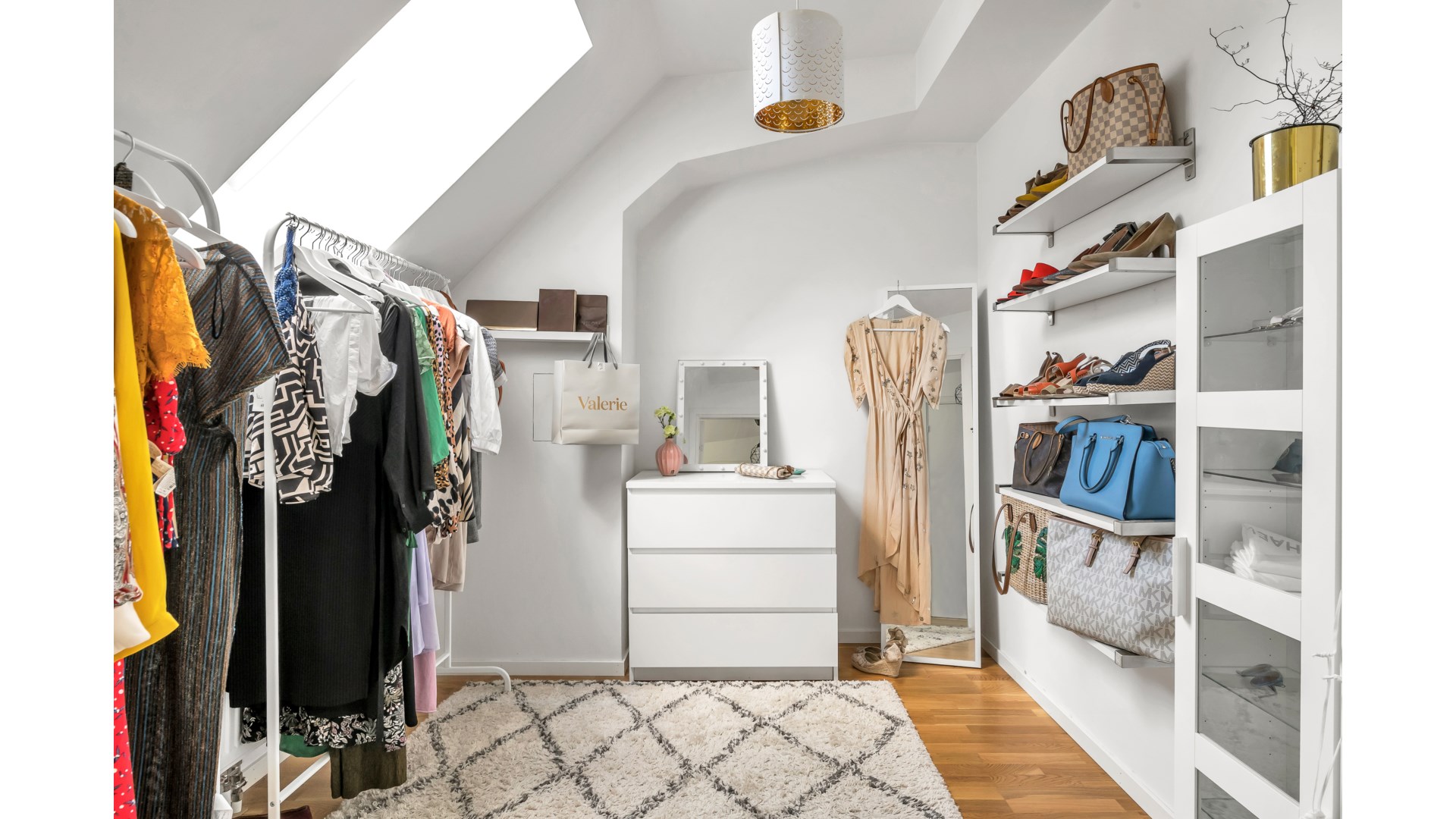 Bostadsbild från Storstensvägen 101, Såld i Lindbacken, Uppsala