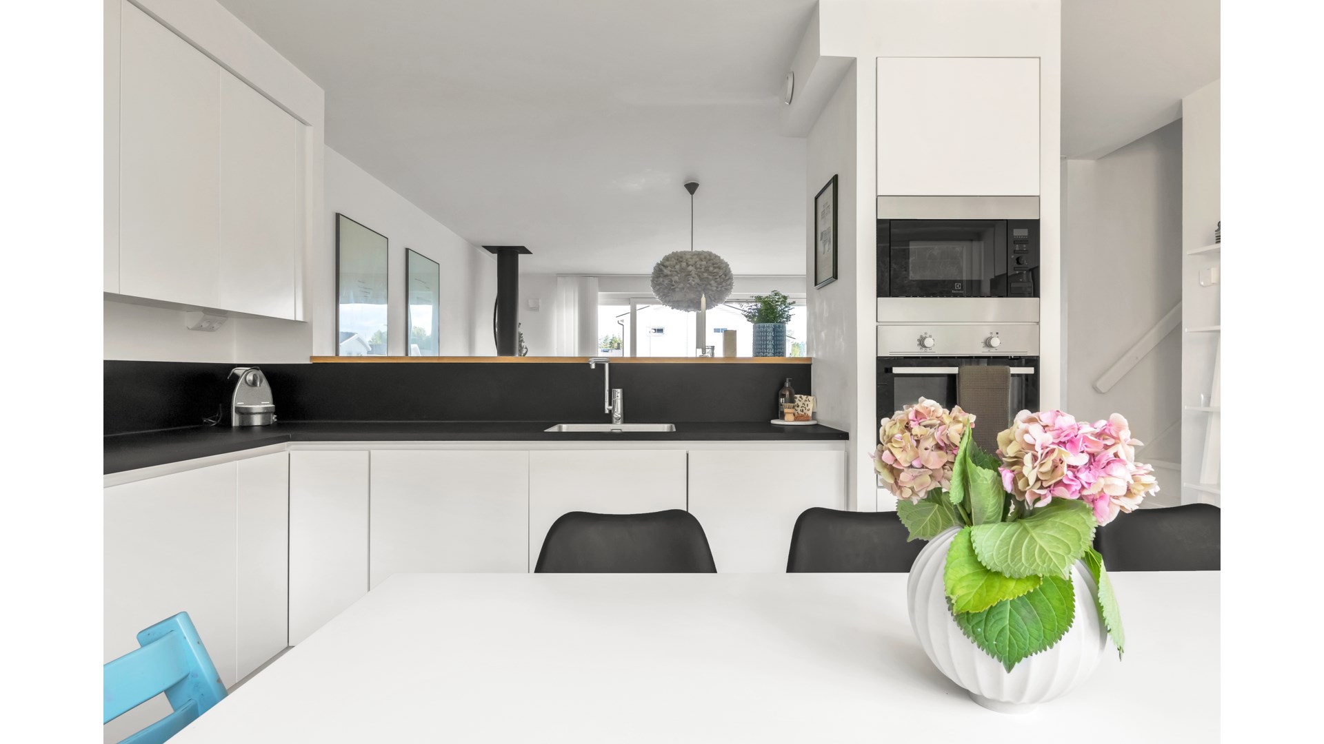 Bostadsbild från Storstensvägen 101, Såld i Lindbacken, Uppsala