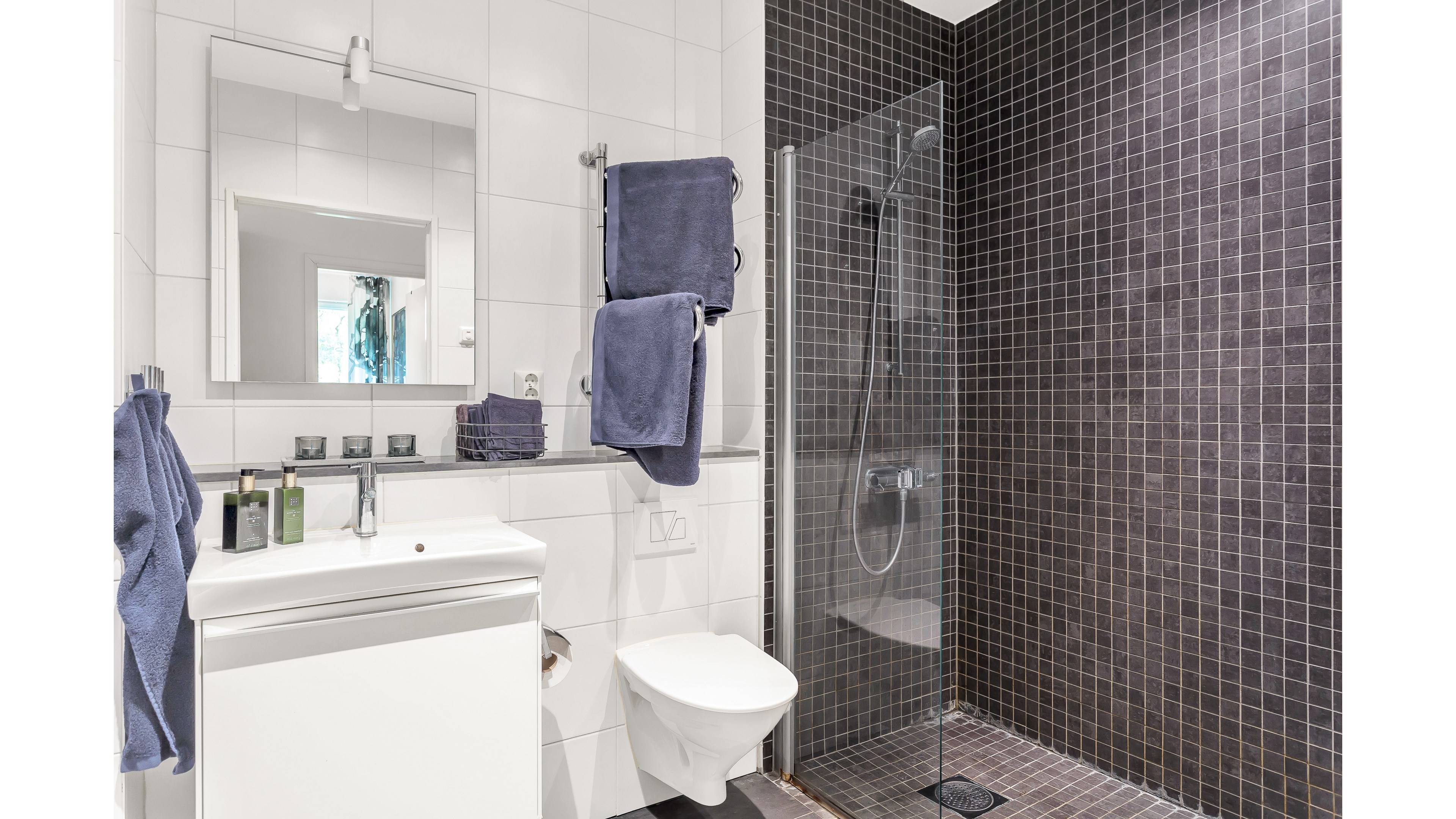 Bostadsbild från Norbyvägen 46D, Såld i Sommarro, Uppsala