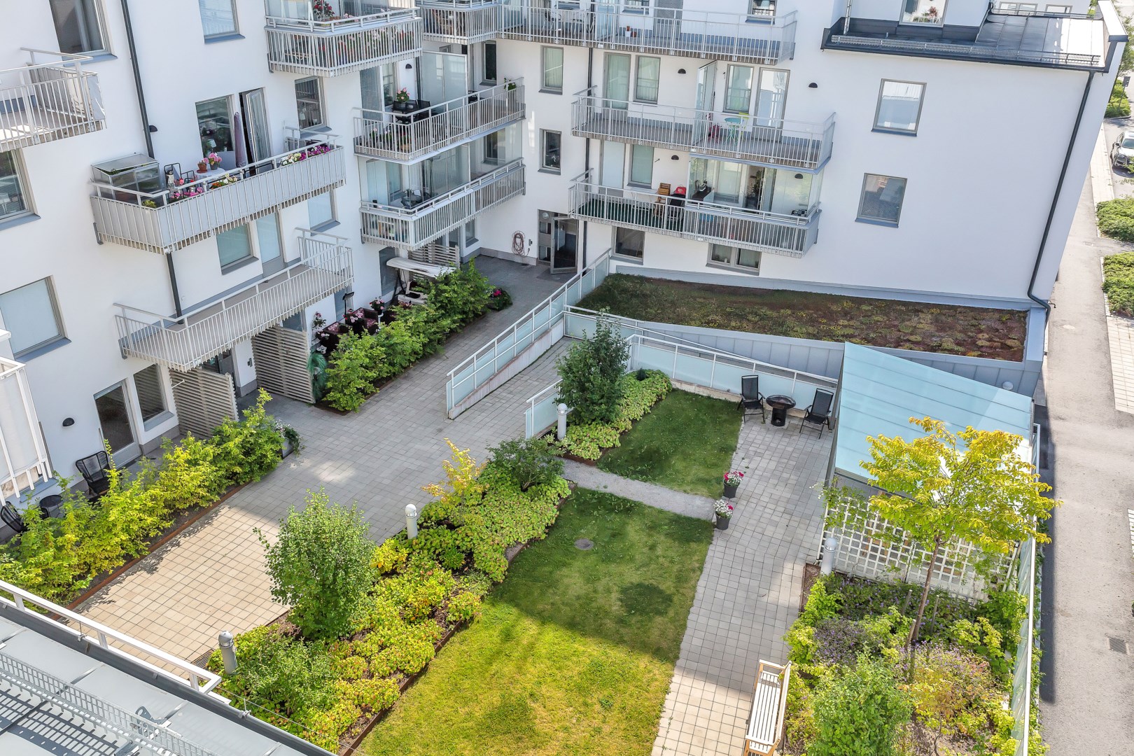 Bostadsbild från Råbyvägen 48, Såld i Kapellgärdet, Uppsala