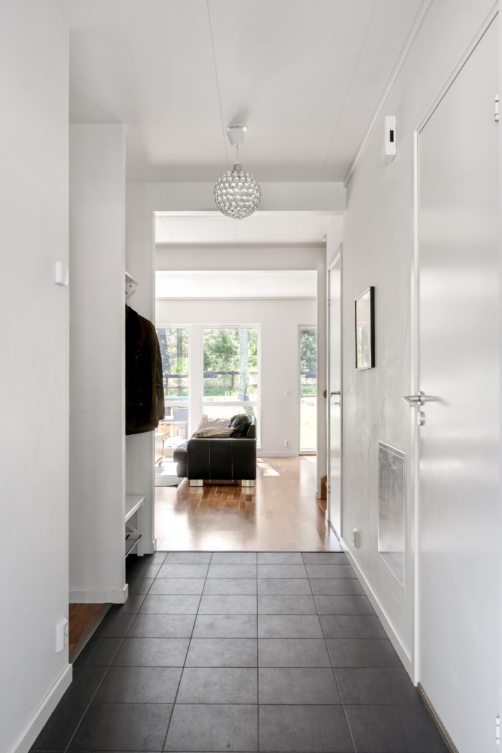 Bostadsbild från Varggropsvägen 44, Till salu i Björklinge, Uppsala