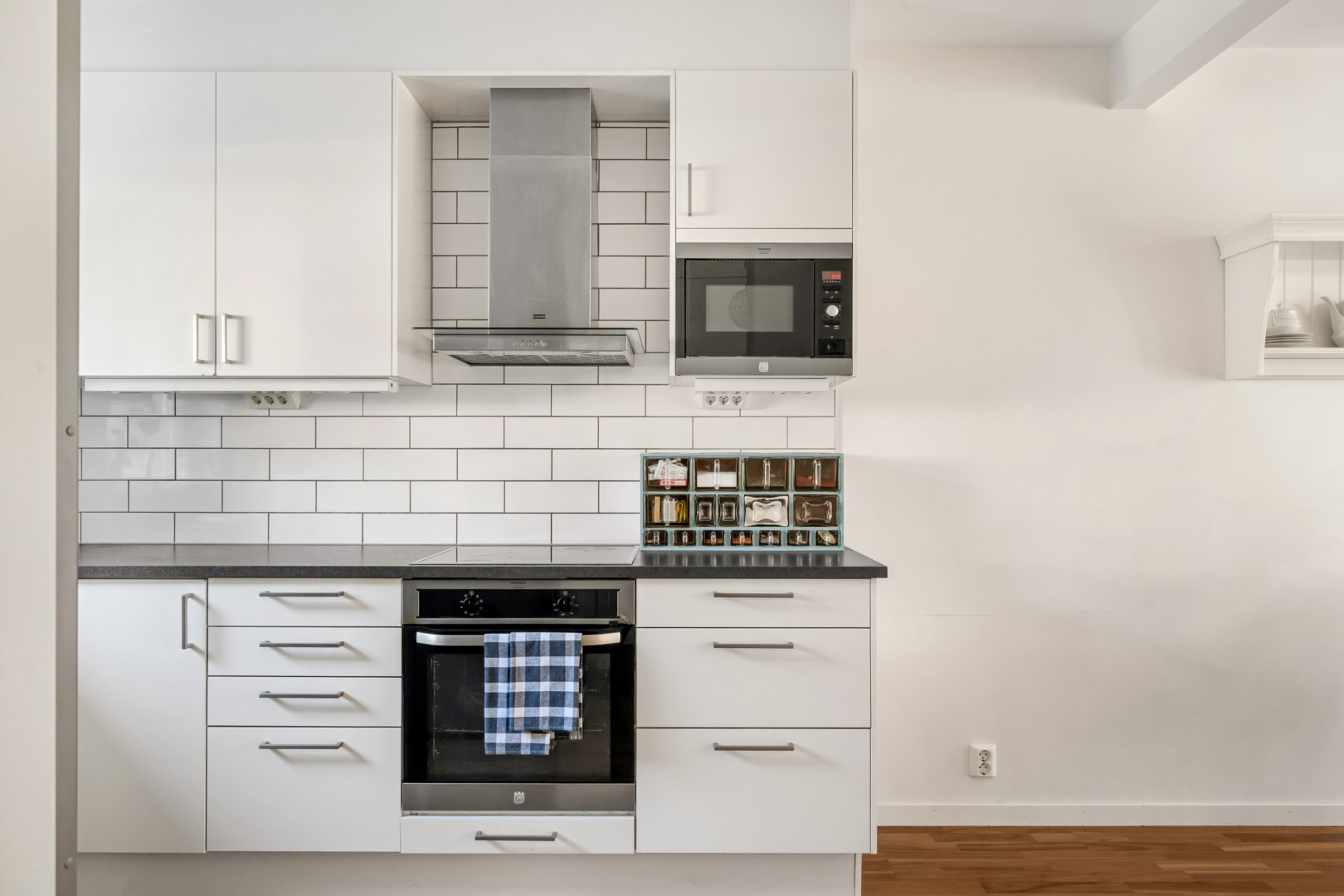 Bostadsbild från Varggropsvägen 44, Till salu i Björklinge, Uppsala