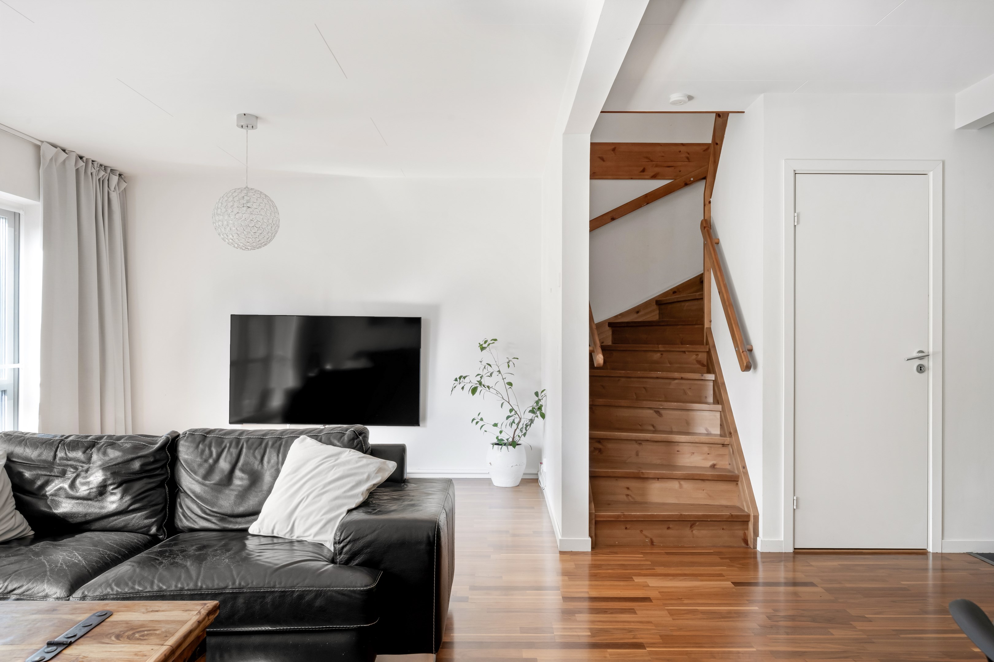 Bostadsbild från Varggropsvägen 44, Kommande i Björklinge, Uppsala