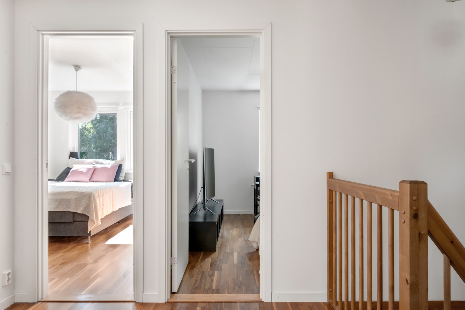 Bostadsbild från Varggropsvägen 44, Till salu i Björklinge, Uppsala