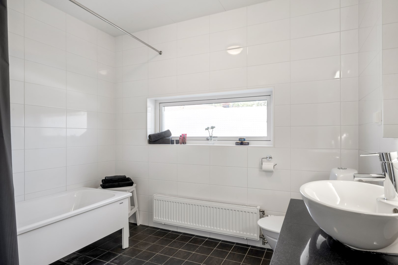 Bostadsbild från Varggropsvägen 44, Till salu i Björklinge, Uppsala