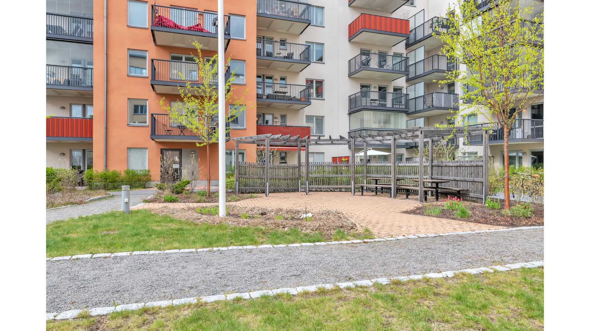 Bostadsbild från Tullgarnsgatan 20, Såld i Kungsängen, Uppsala