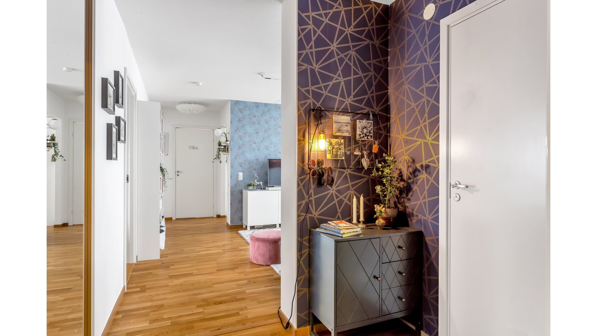 Bostadsbild från Tullgarnsgatan 20, Såld i Kungsängen, Uppsala