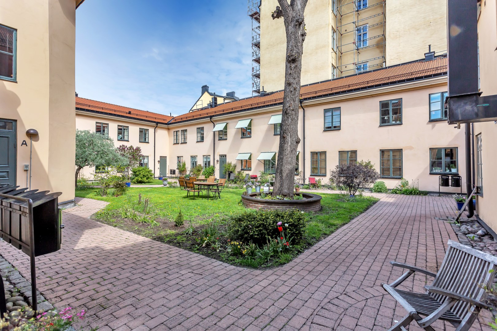 Bostadsbild från Övre Slottsgatan 9B, Såld i Öfre Slotts, Uppsala