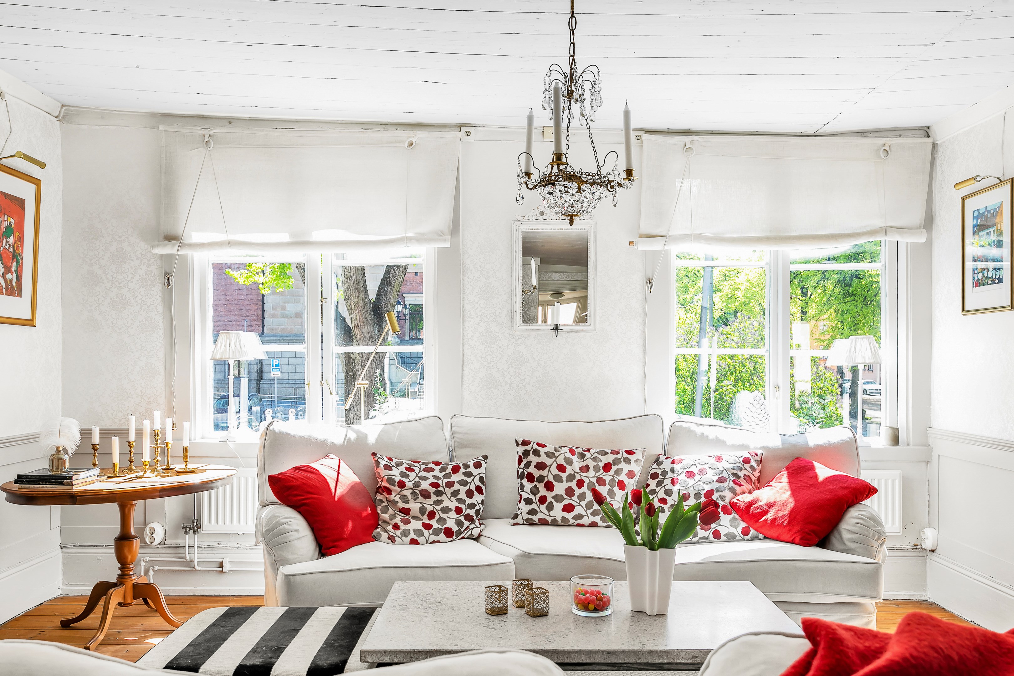 Bostadsbild från Övre Slottsgatan 9B, Såld i Öfre Slotts, Uppsala