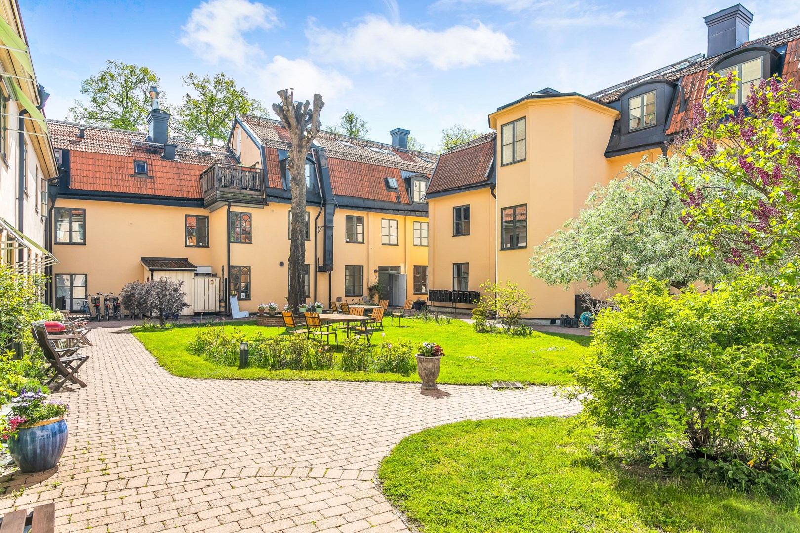 Bostadsbild från Övre Slottsgatan 9B, Såld i Öfre Slotts, Uppsala