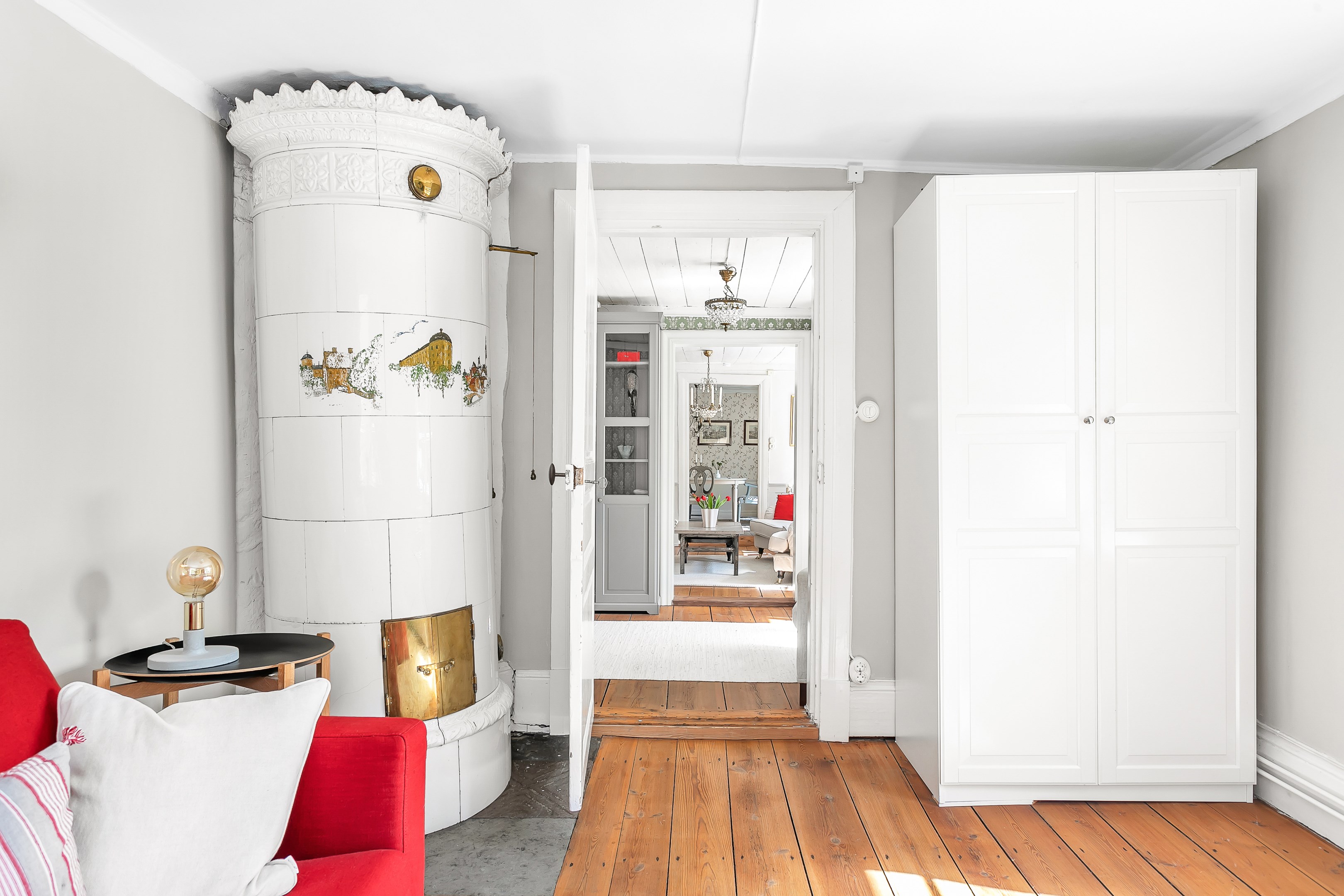 Bostadsbild från Övre Slottsgatan 9B, Såld i Öfre Slotts, Uppsala