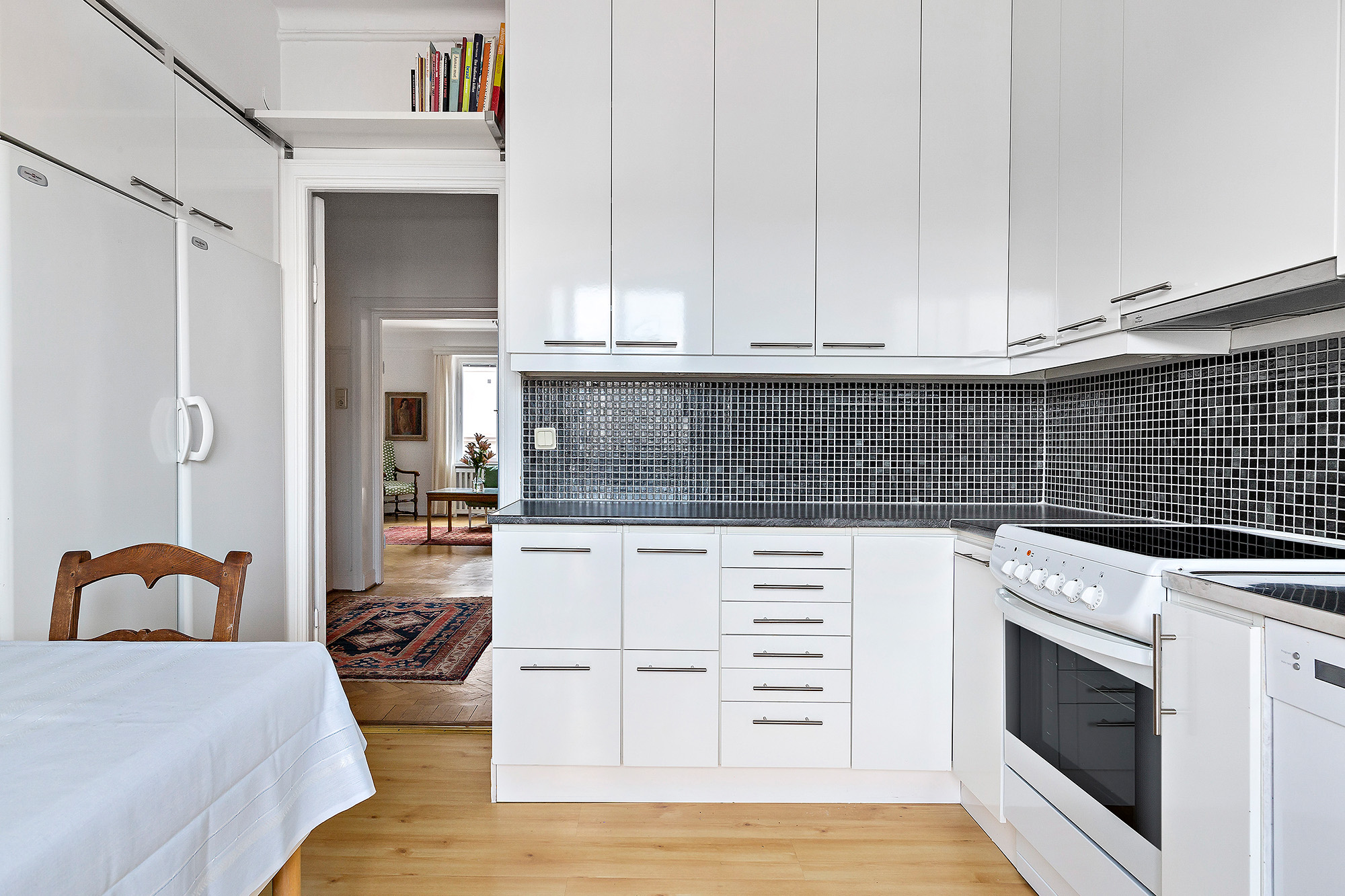 Bostadsbild från Artillerigatan 36, 4tr, Såld i Östermalm, Stockholm