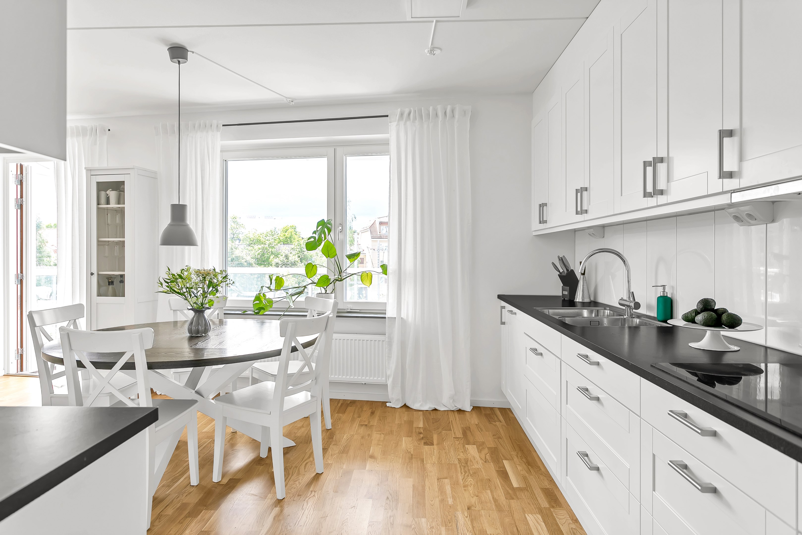 Bostadsbild från Ljusbärargatan 13, Såld i Kapellgärdet, Uppsala