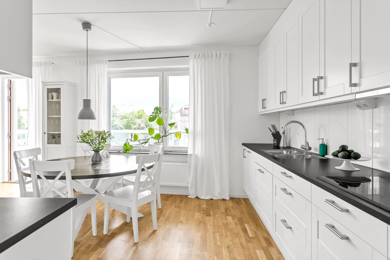 Bostadsbild från Ljusbärargatan 13, Såld i Kapellgärdet, Uppsala