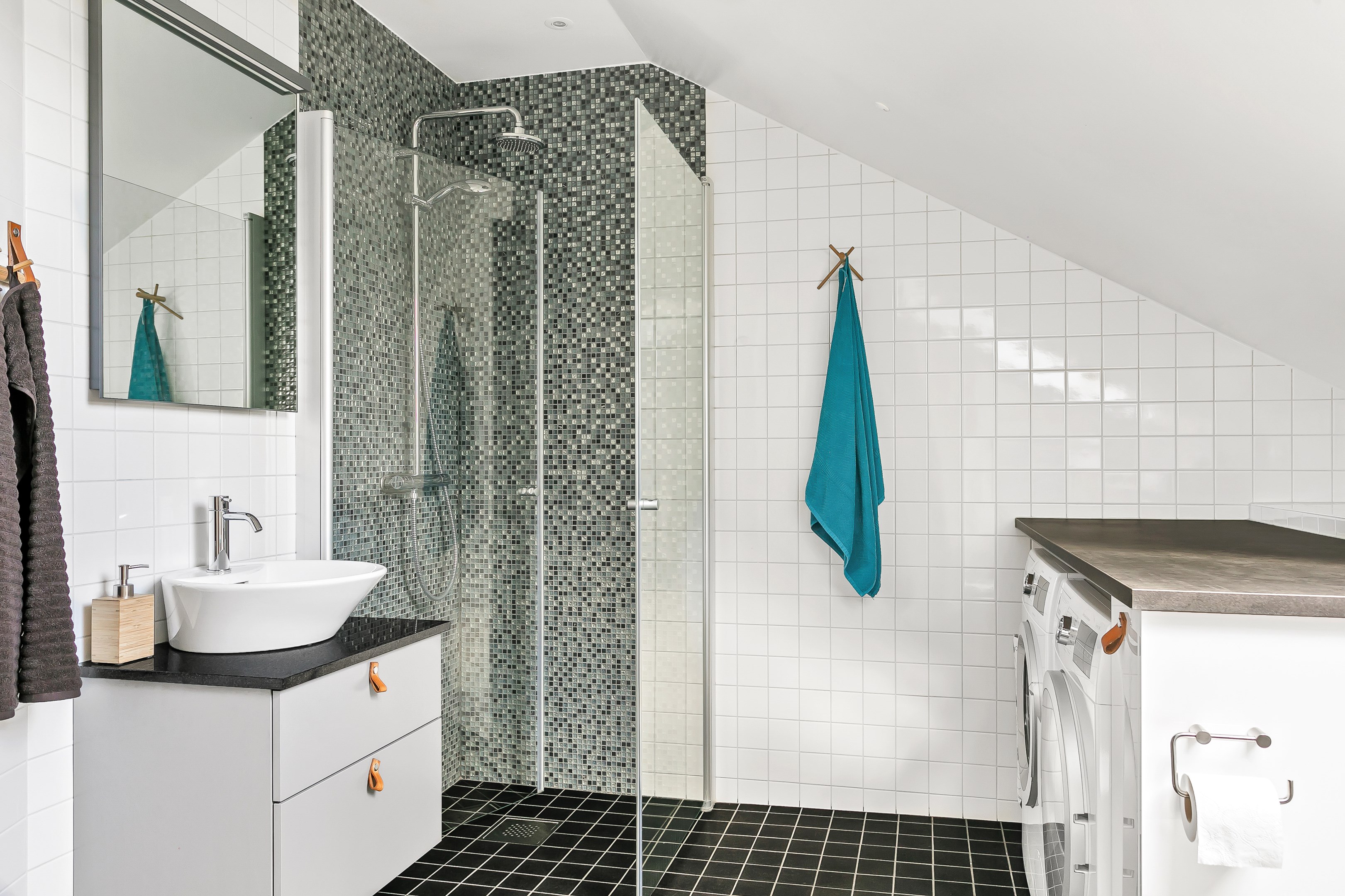 Bostadsbild från Linnégatan 7A, Såld i Centrum, Uppsala