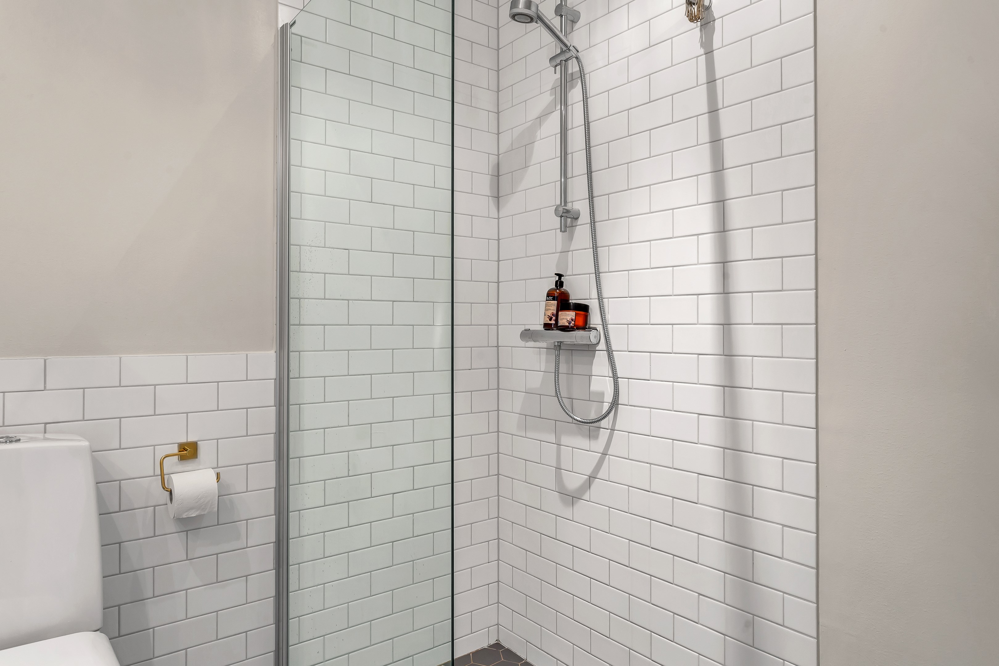 Bostadsbild från Torpsvängen 36, Såld i Lindbacken, Uppsala