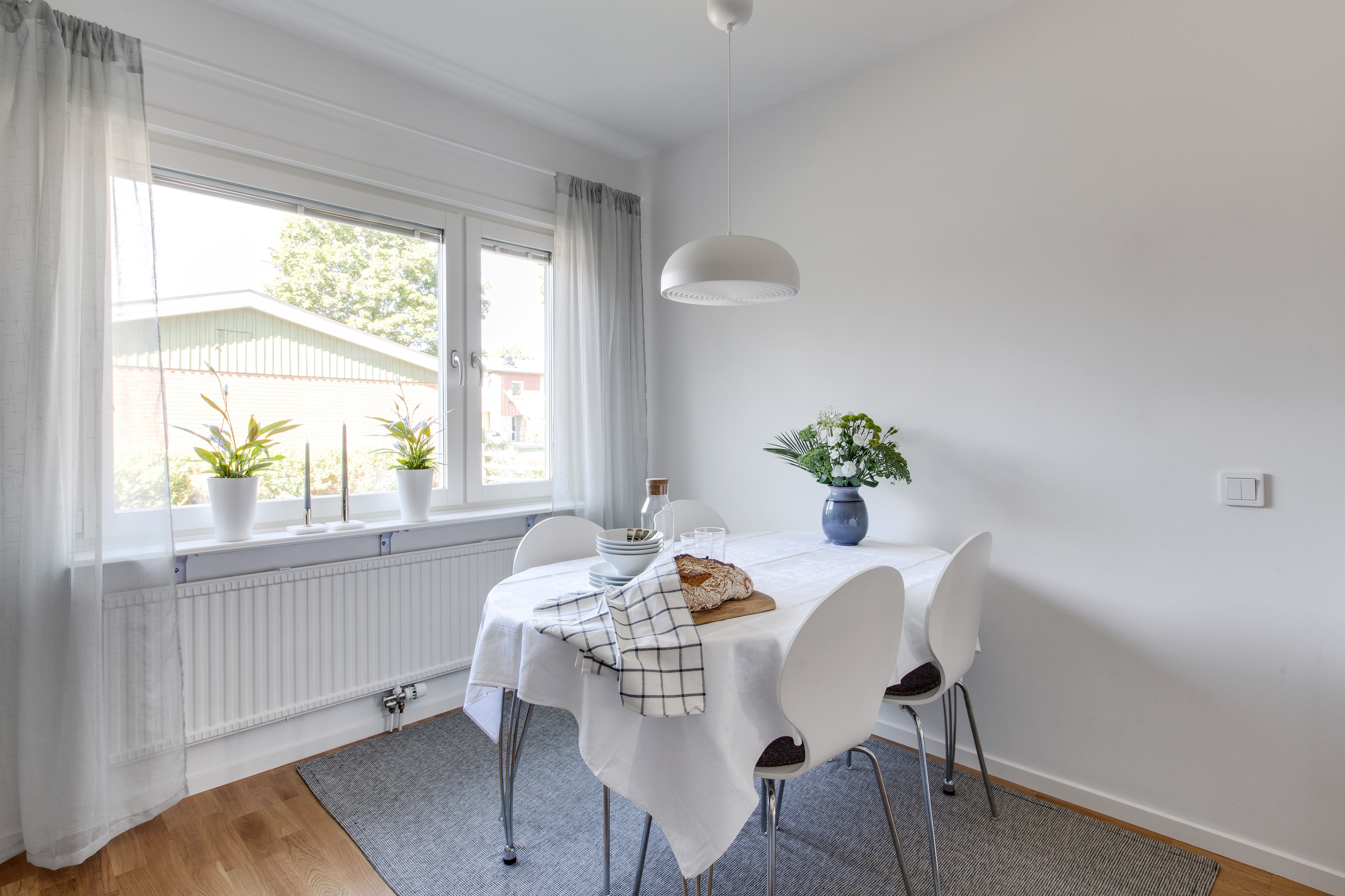Bostadsbild från Körvelgatan 35B, Såld i Årsta, Uppsala