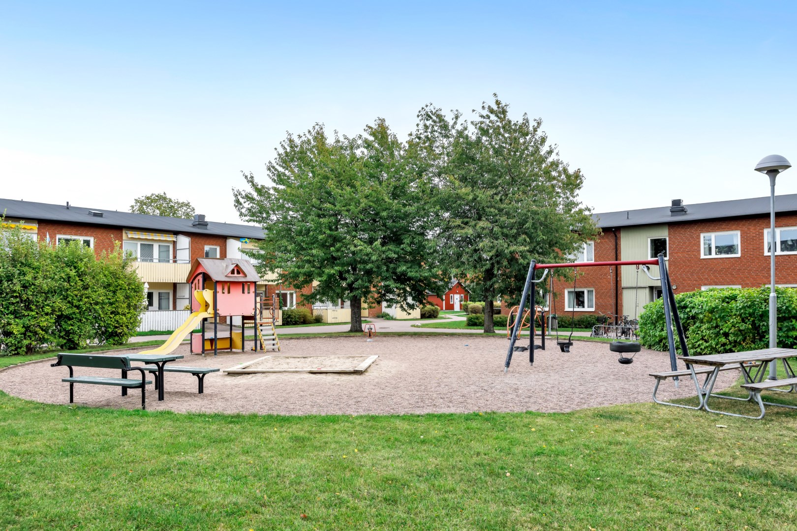 Bostadsbild från Körvelgatan 25B, Såld i Årsta, Uppsala