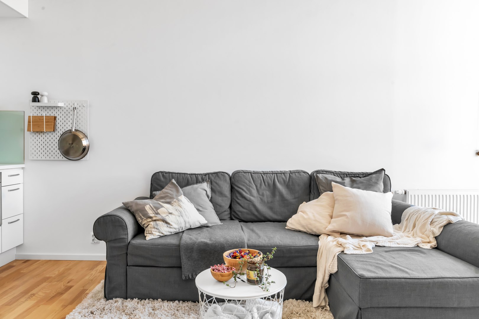 Bostadsbild från Rosendalsvägen 12, Såld i Rosendal, Uppsala