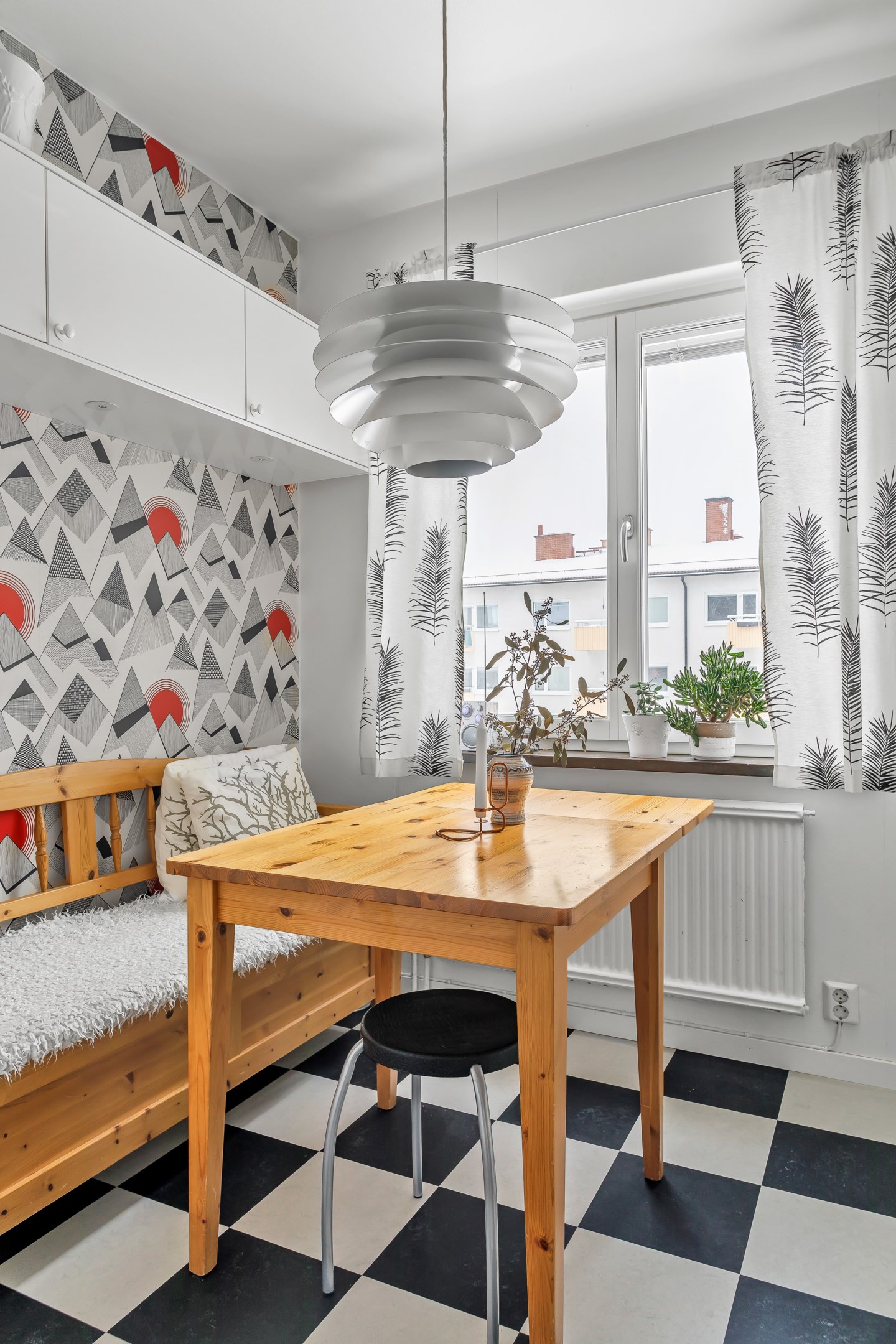 Bostadsbild från Karlsrogatan 89A, Såld i Sommarro, Uppsala