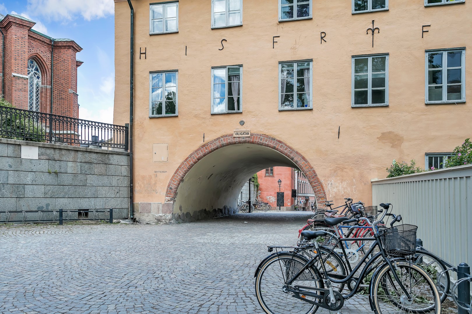 Bostadsbild från Drottninggatan 5, Såld i Centrum, Uppsala