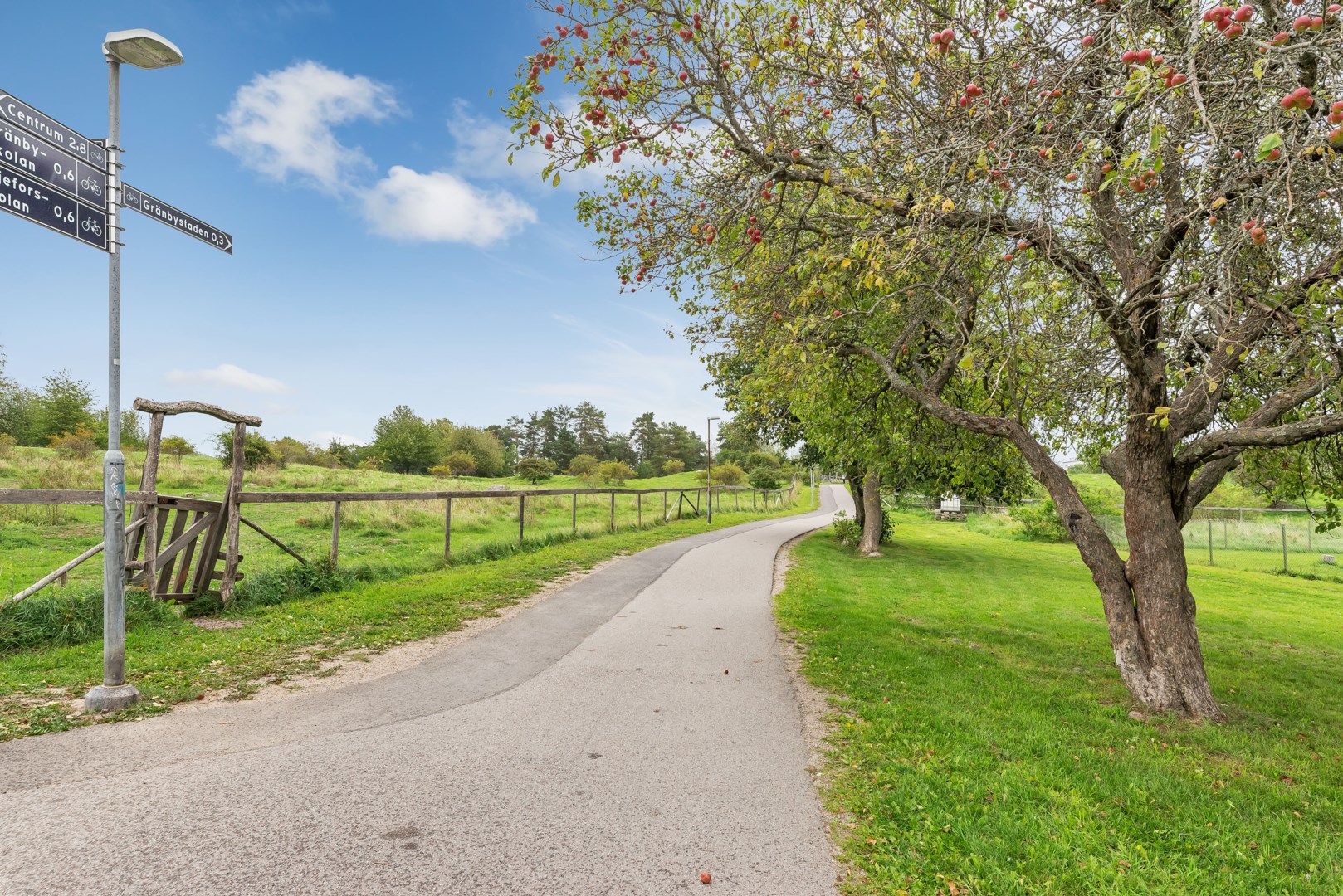 Bostadsbild från Solskensgatan 3, Till salu i Gränby backe, Uppsala