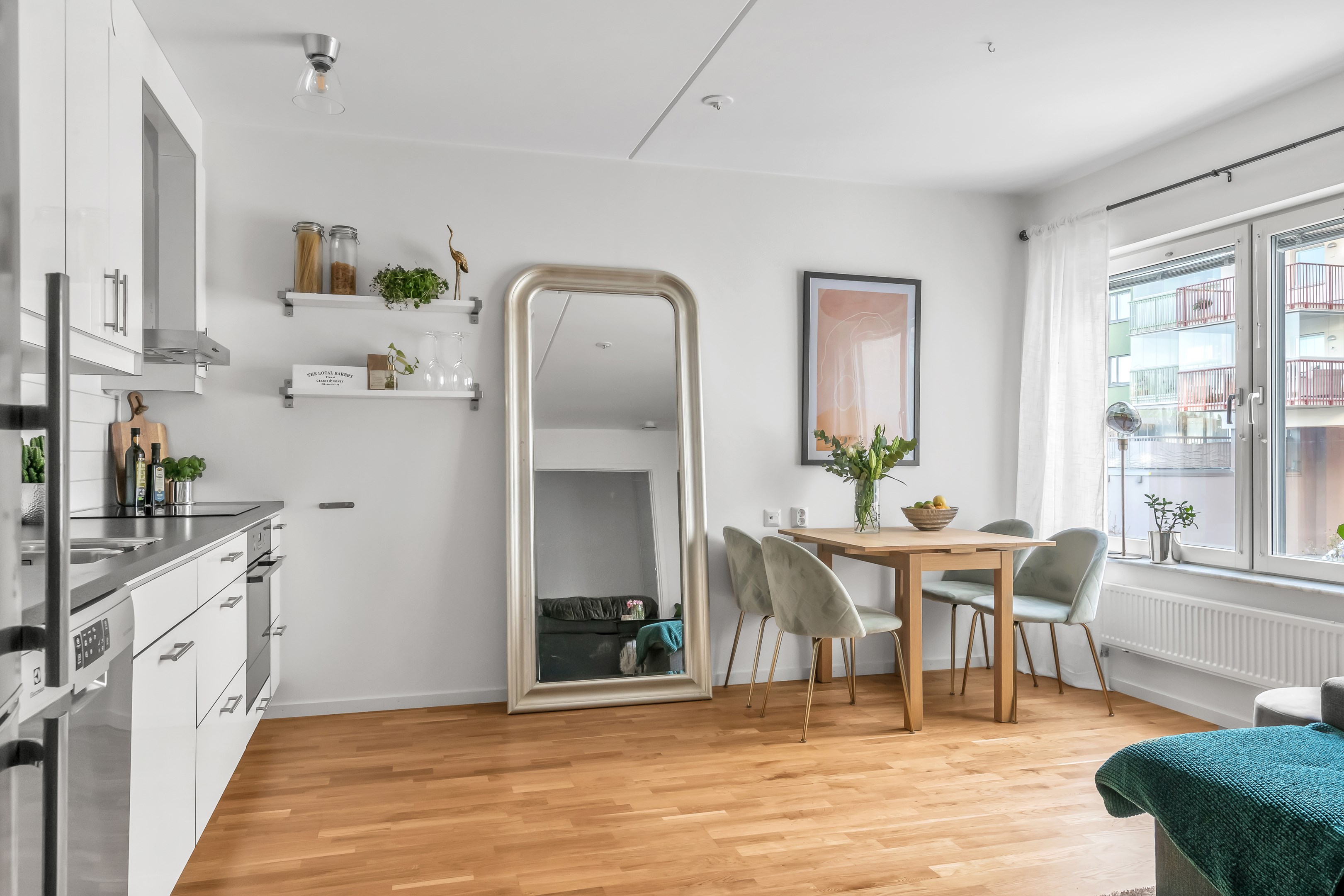 Bostadsbild från Solskensgatan 3, Till salu i Gränby backe, Uppsala