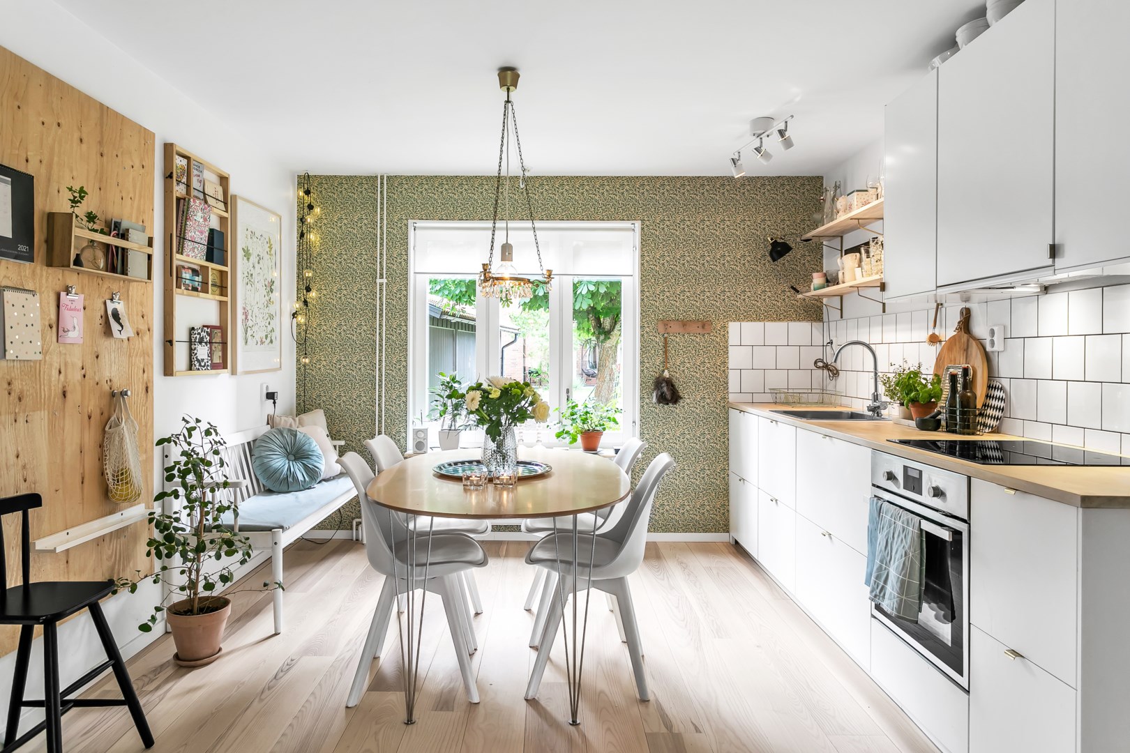 Bostadsbild från Basarbovägen 4, Såld i Ekeby, Uppsala