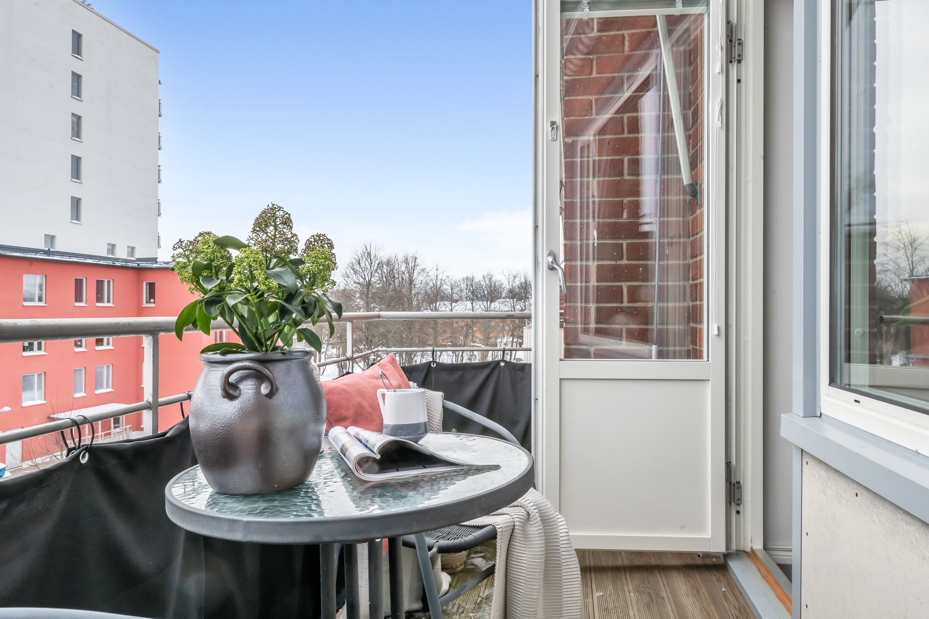 Bostadsbild från Källparksgatan 18, Såld i Salabacke, Uppsala