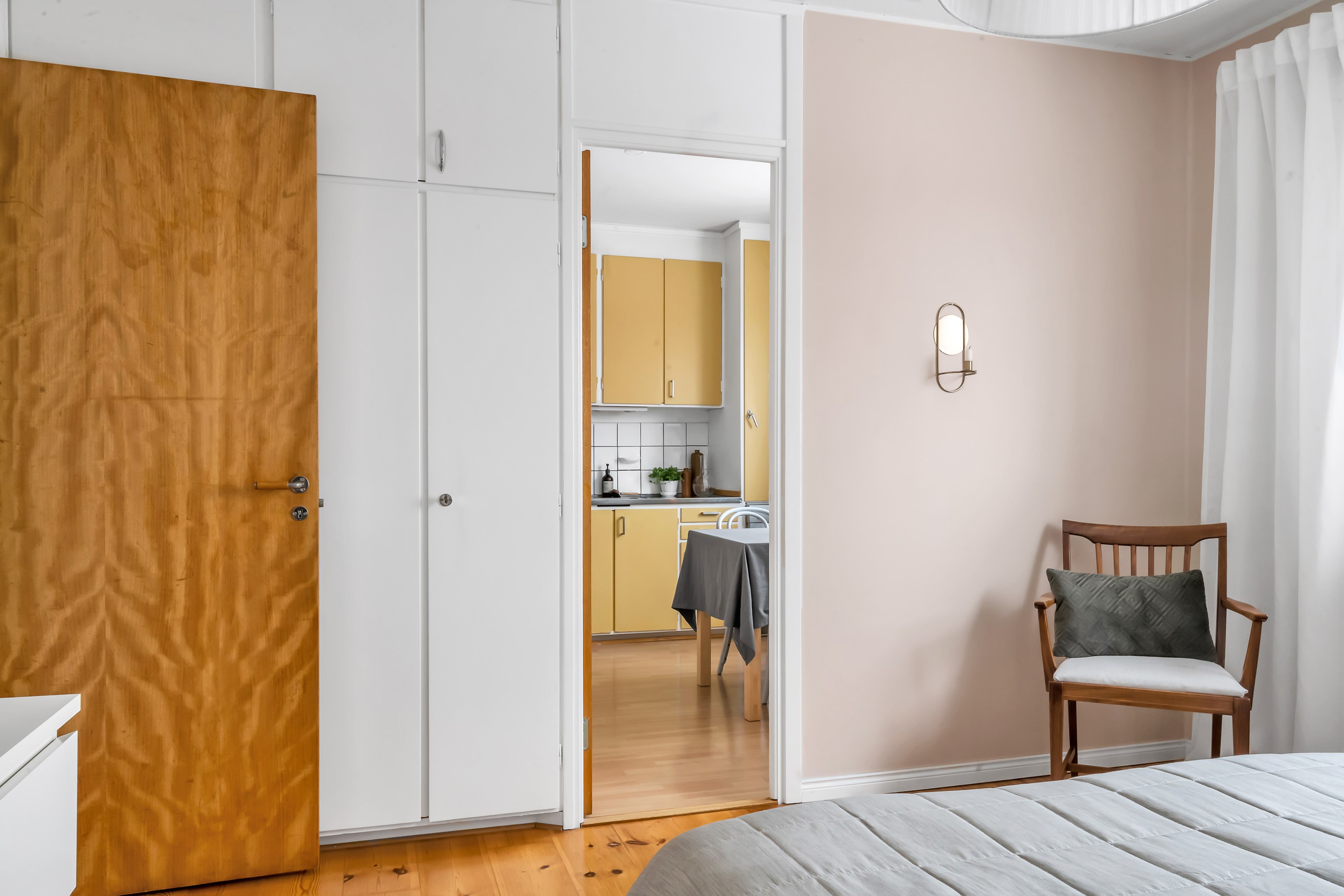 Bostadsbild från Källparksgatan 18, Såld i Salabacke, Uppsala