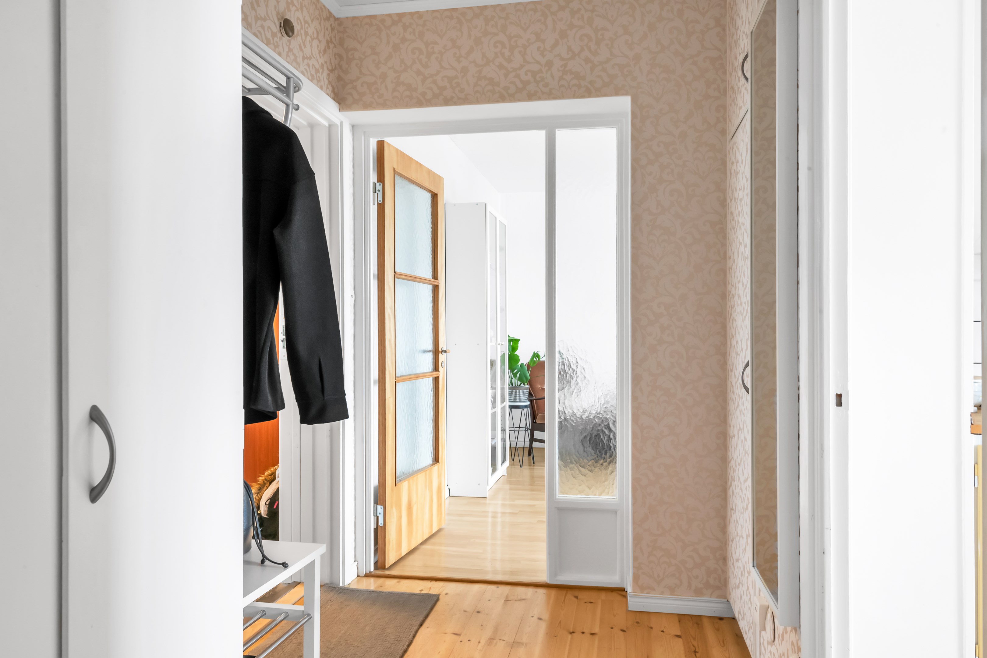 Bostadsbild från Källparksgatan 18, Såld i Salabacke, Uppsala