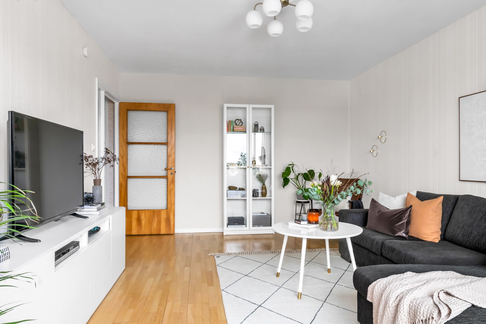 Bostadsbild från Källparksgatan 18, Såld i Salabacke, Uppsala