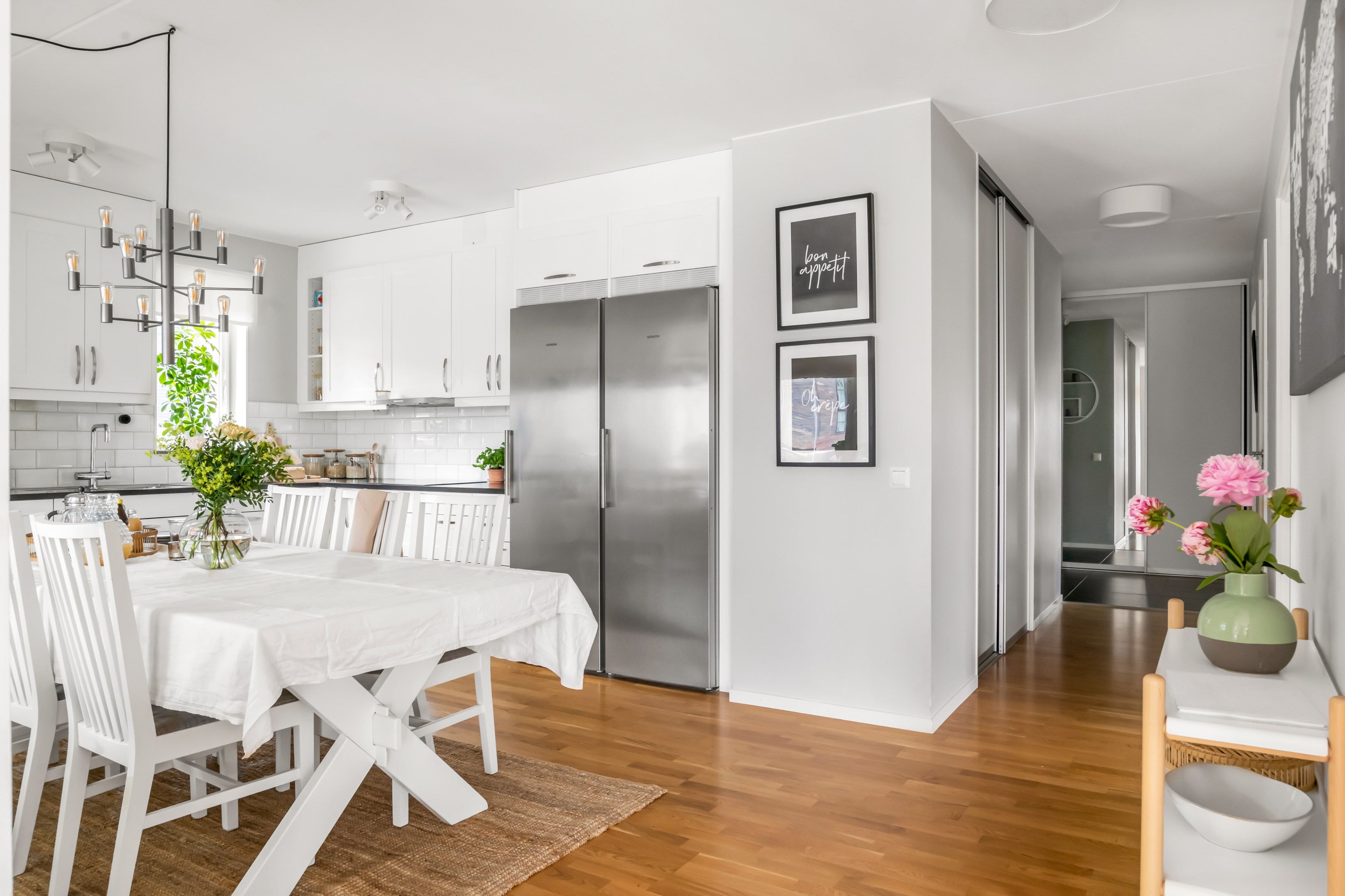 Bostadsbild från Pålgatan 12, Såld i Stabby, Uppsala