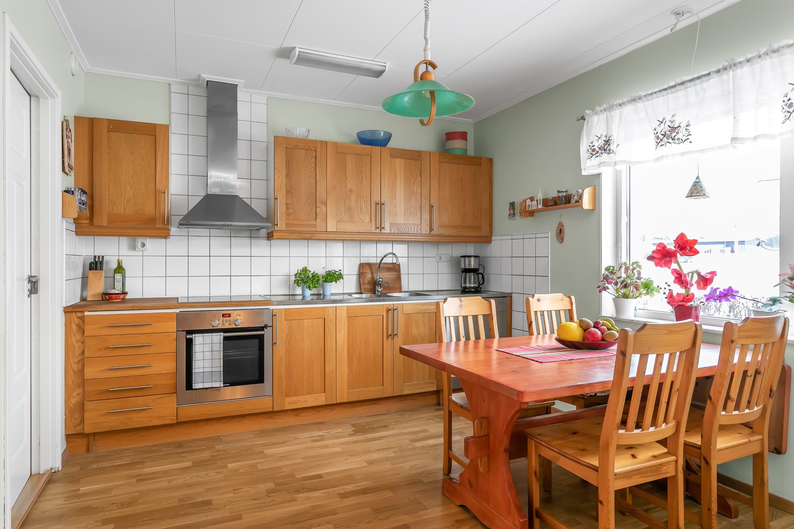 Bostadsbild från Naturstensvägen 25, Såld i Herrhagen, Uppsala