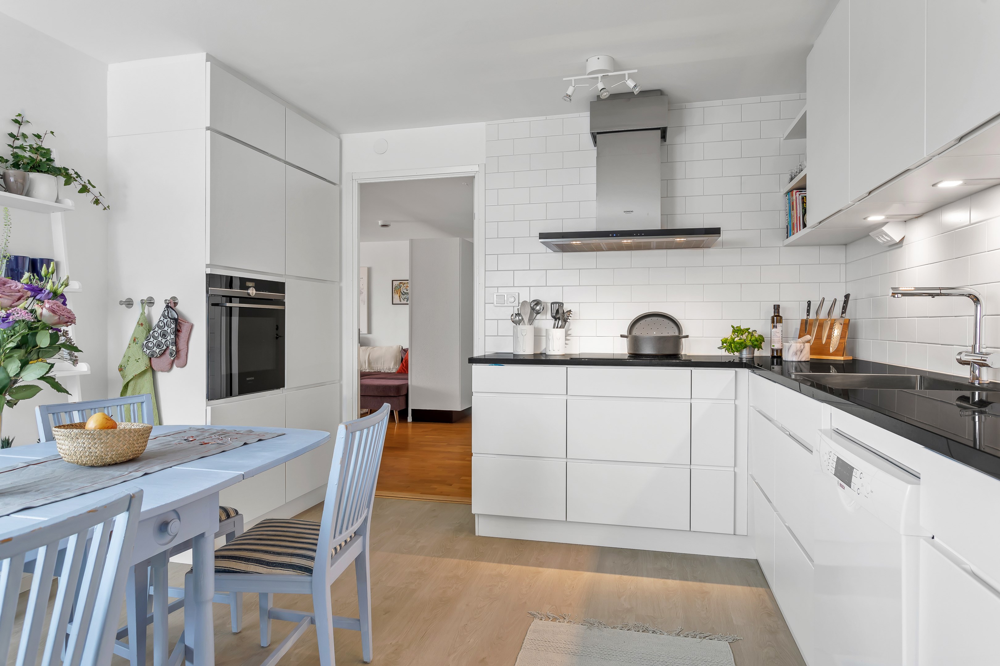 Bostadsbild från Lings väg 37, Såld i Ling, Uppsala