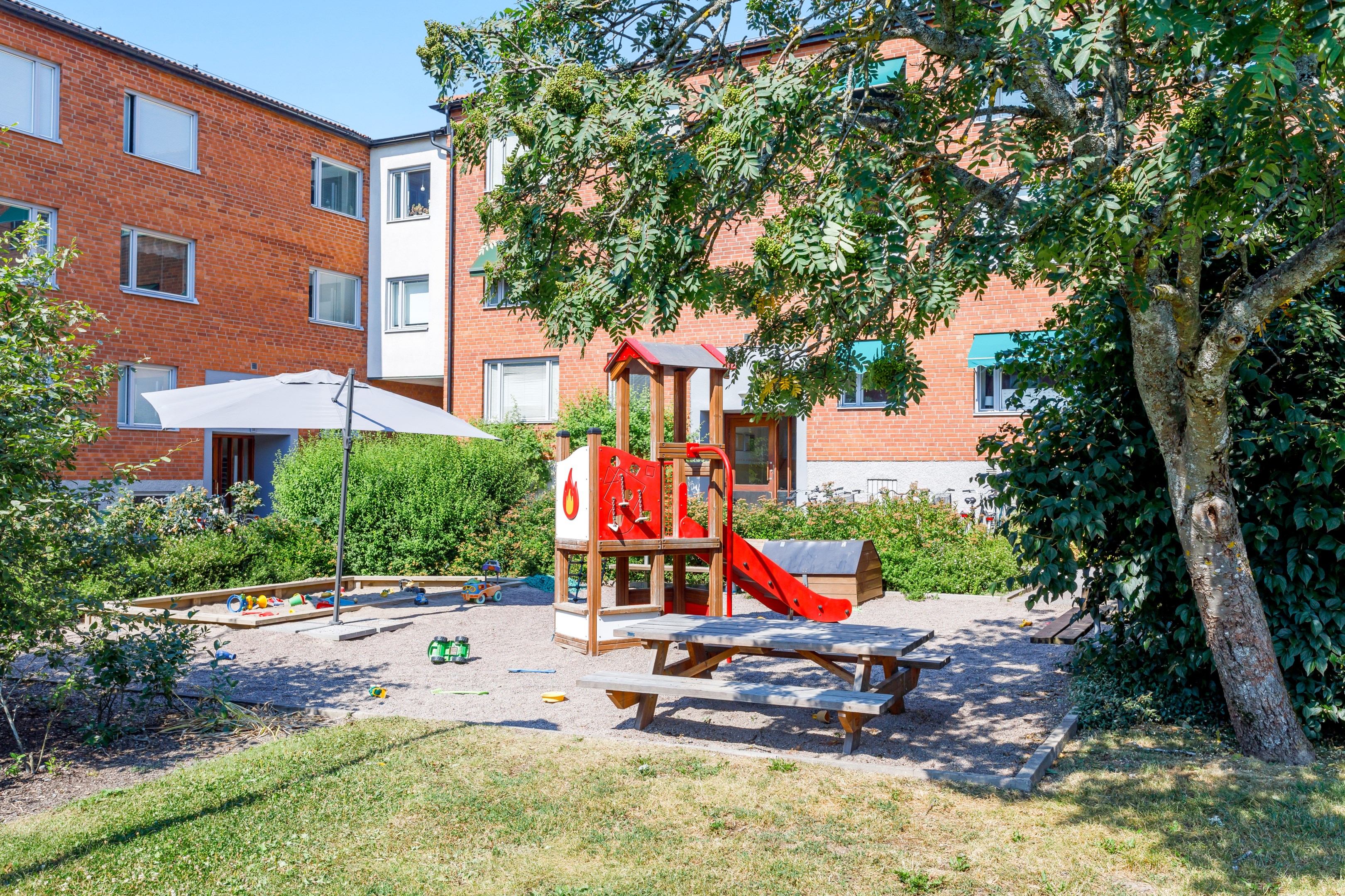 Bostadsbild från Sköldungagatan 35, Såld i Svartbäcken, Uppsala
