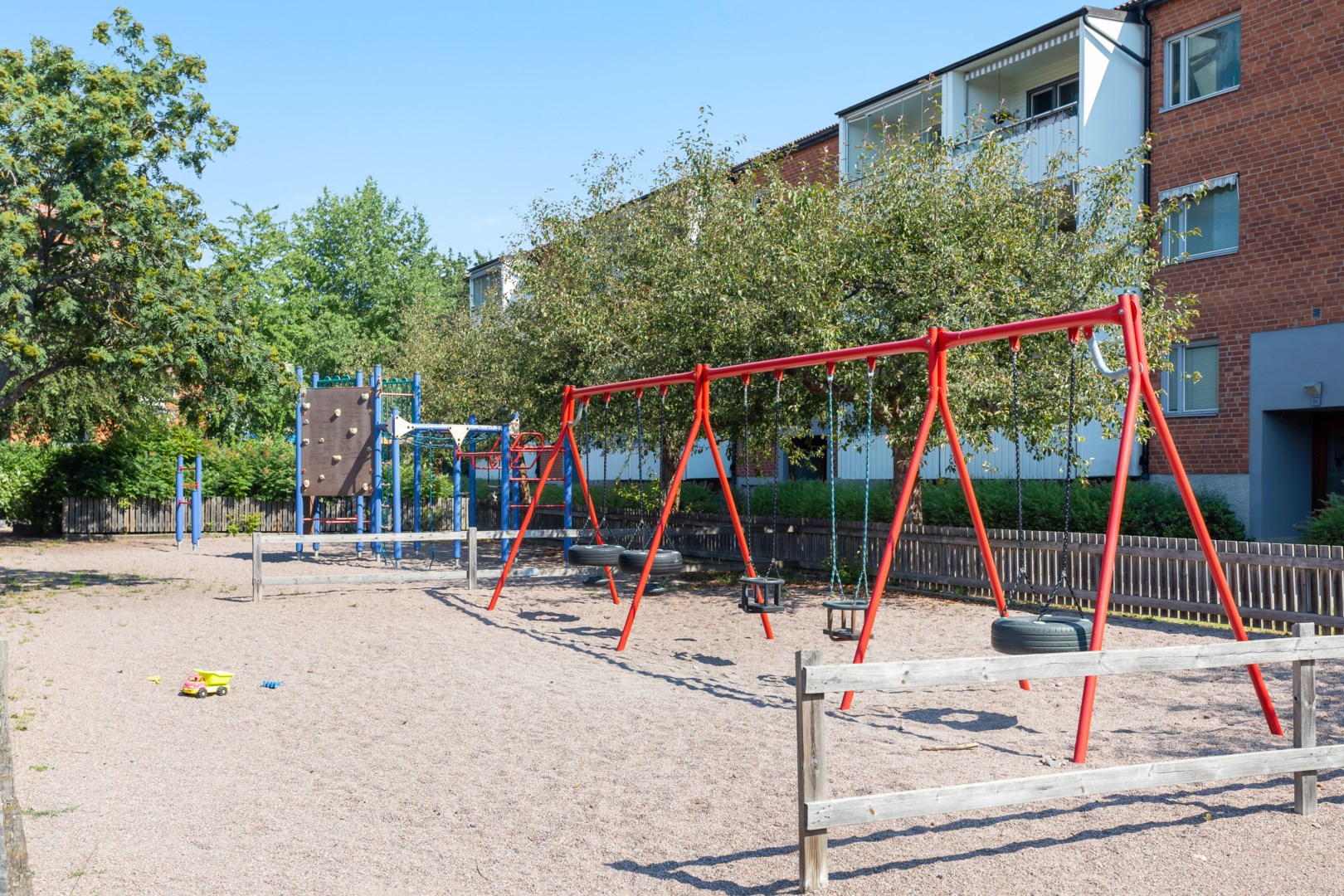 Bostadsbild från Sköldungagatan 35, Såld i Svartbäcken, Uppsala