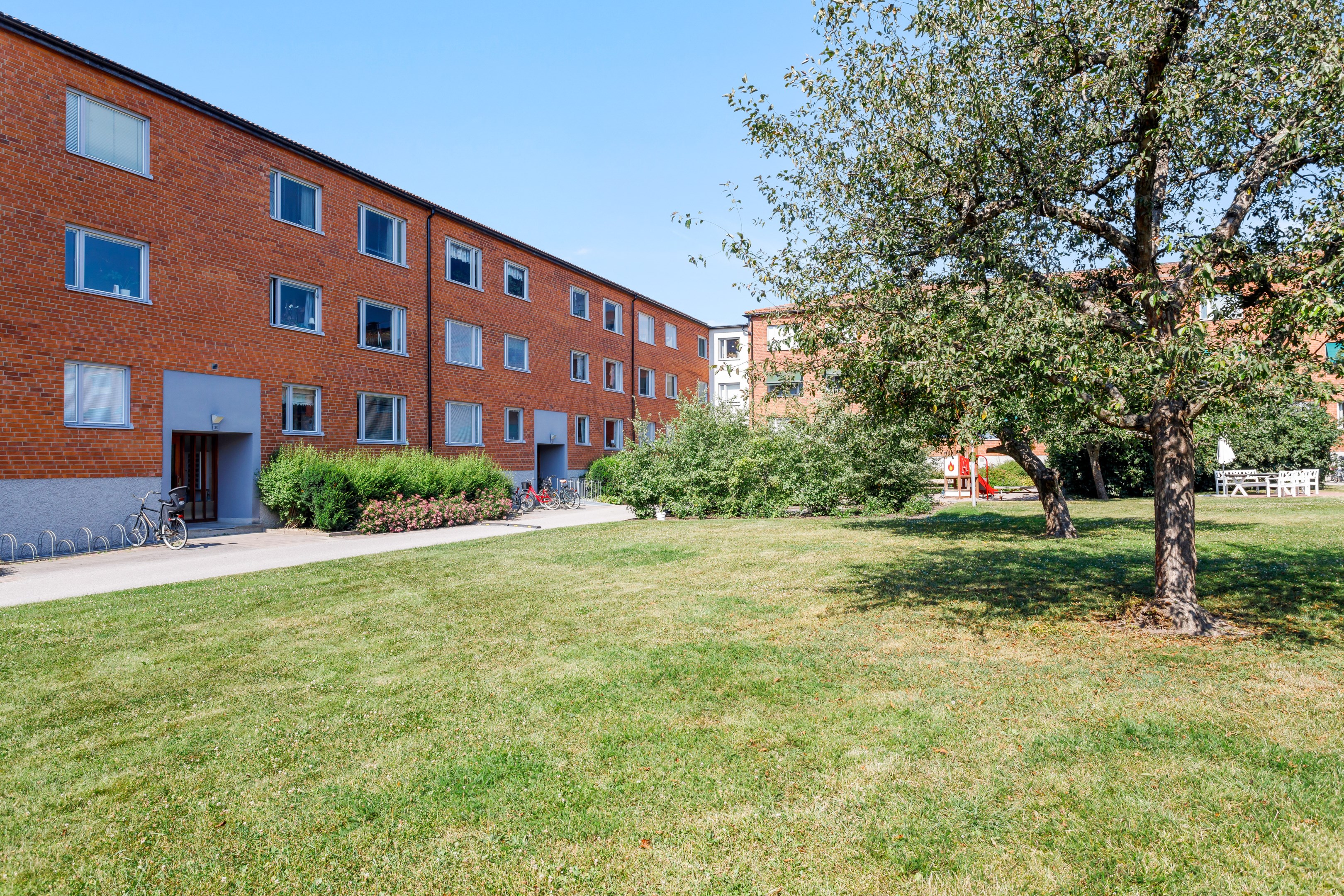 Bostadsbild från Sköldungagatan 35, Såld i Svartbäcken, Uppsala