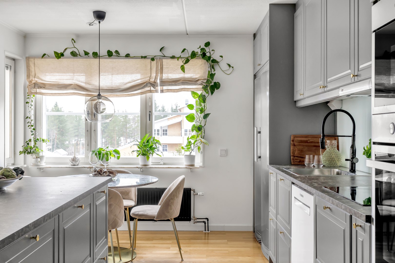 Bostadsbild från Västgötaresan 93, Såld i Sävja, Uppsala